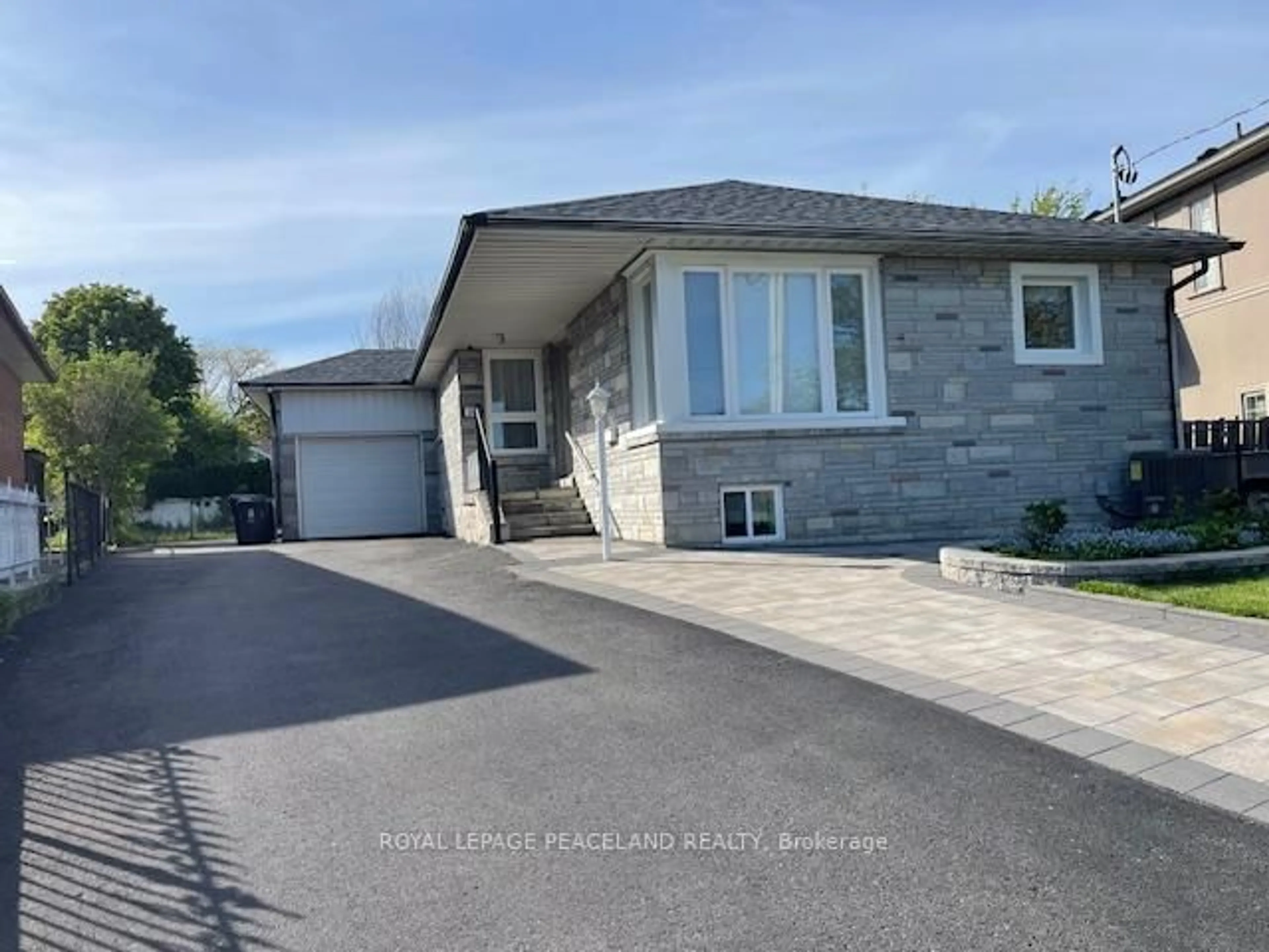 Unknown for 24 Yarn Rd, Toronto Ontario M9B 1H5