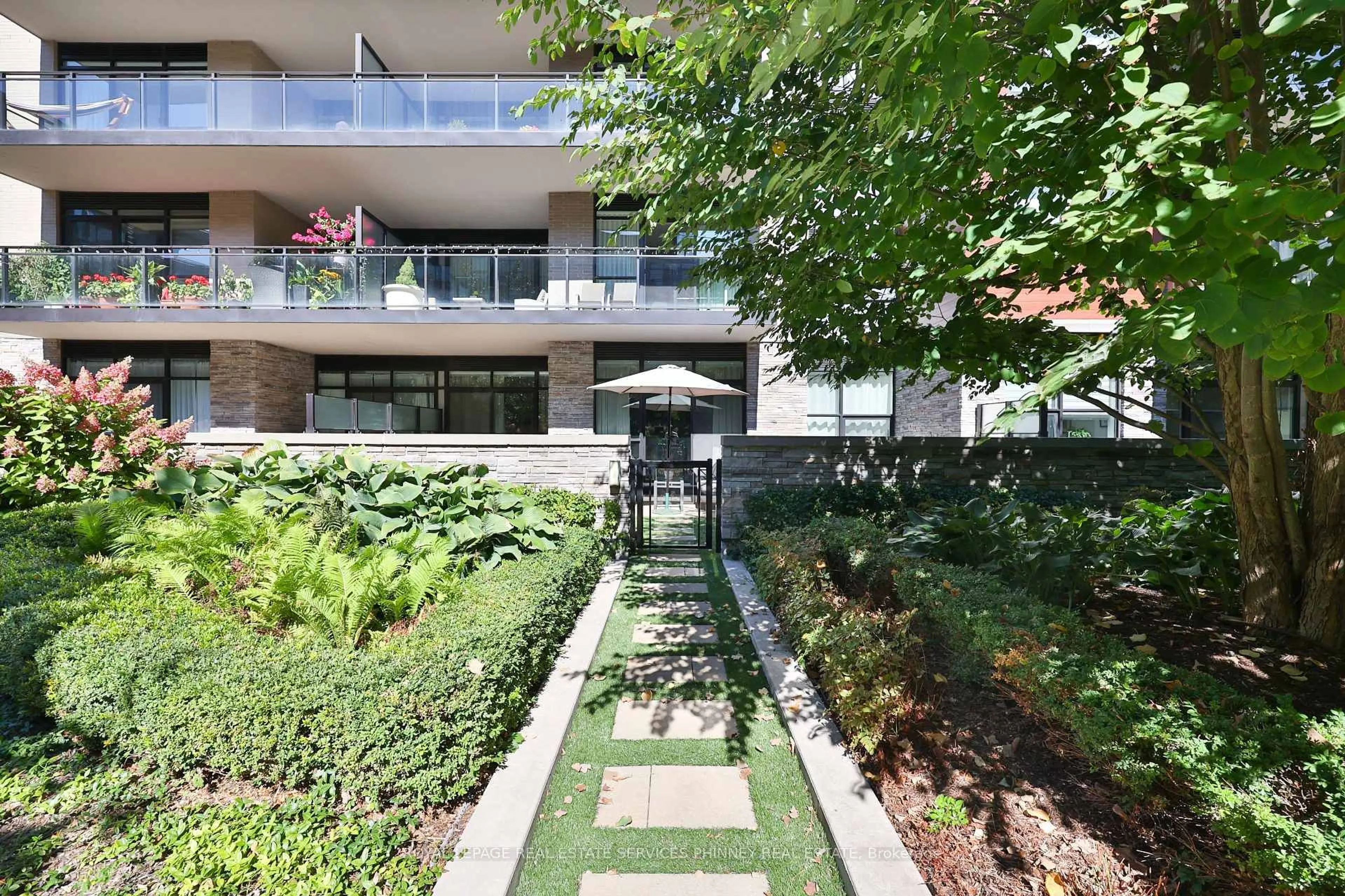 Unknown for 1575 Lakeshore Rd #155, Mississauga Ontario L5J 0B1