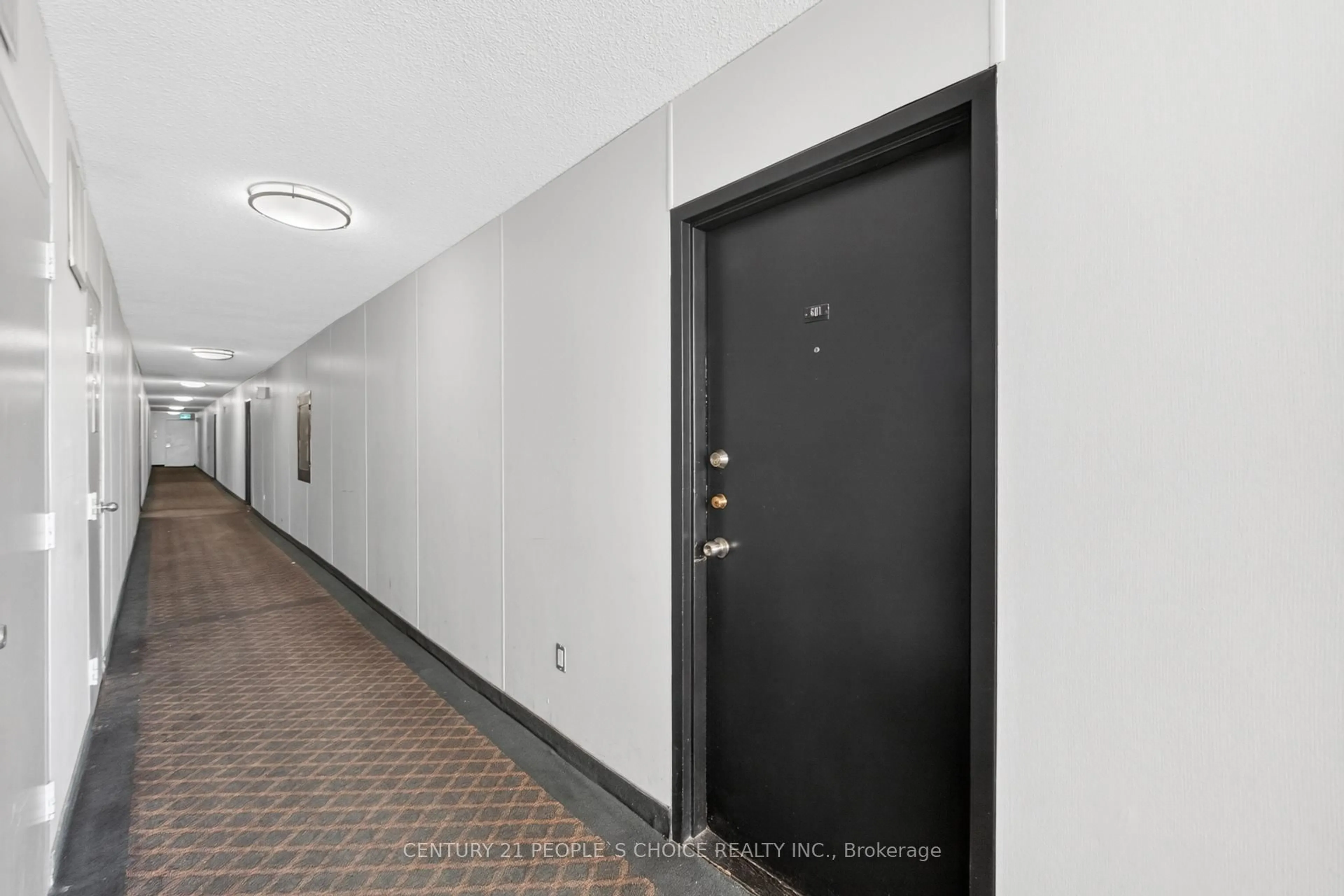 Indoor foyer for 340 Dixon Rd #601, Toronto Ontario M9R 1T1