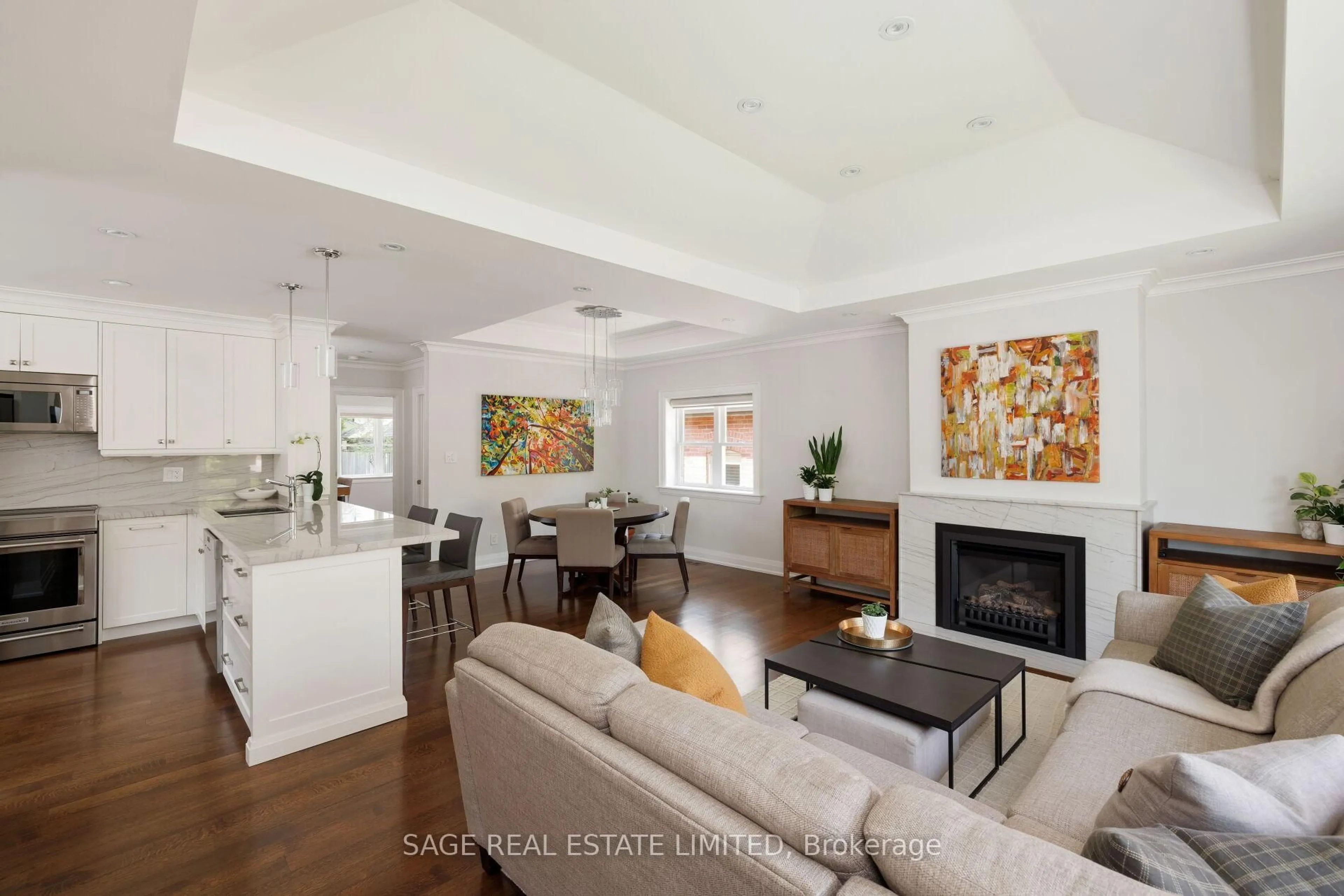 Open concept kitchen, unknown for 102 Humbervale Blvd, Toronto Ontario M8Y 3P7