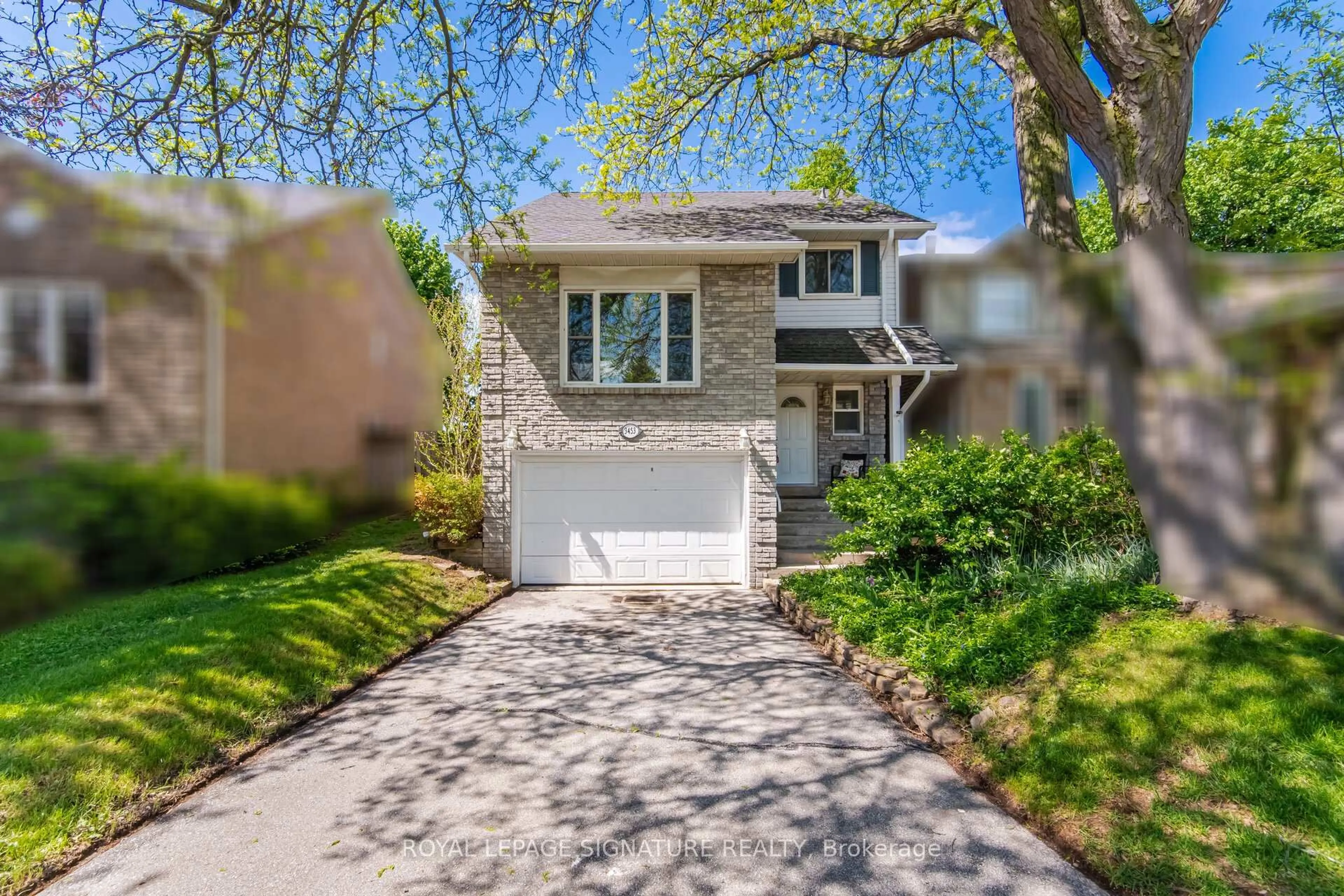 Home with brick exterior material, street for 3453 Hannibal Rd, Burlington Ontario L7M 1Z5