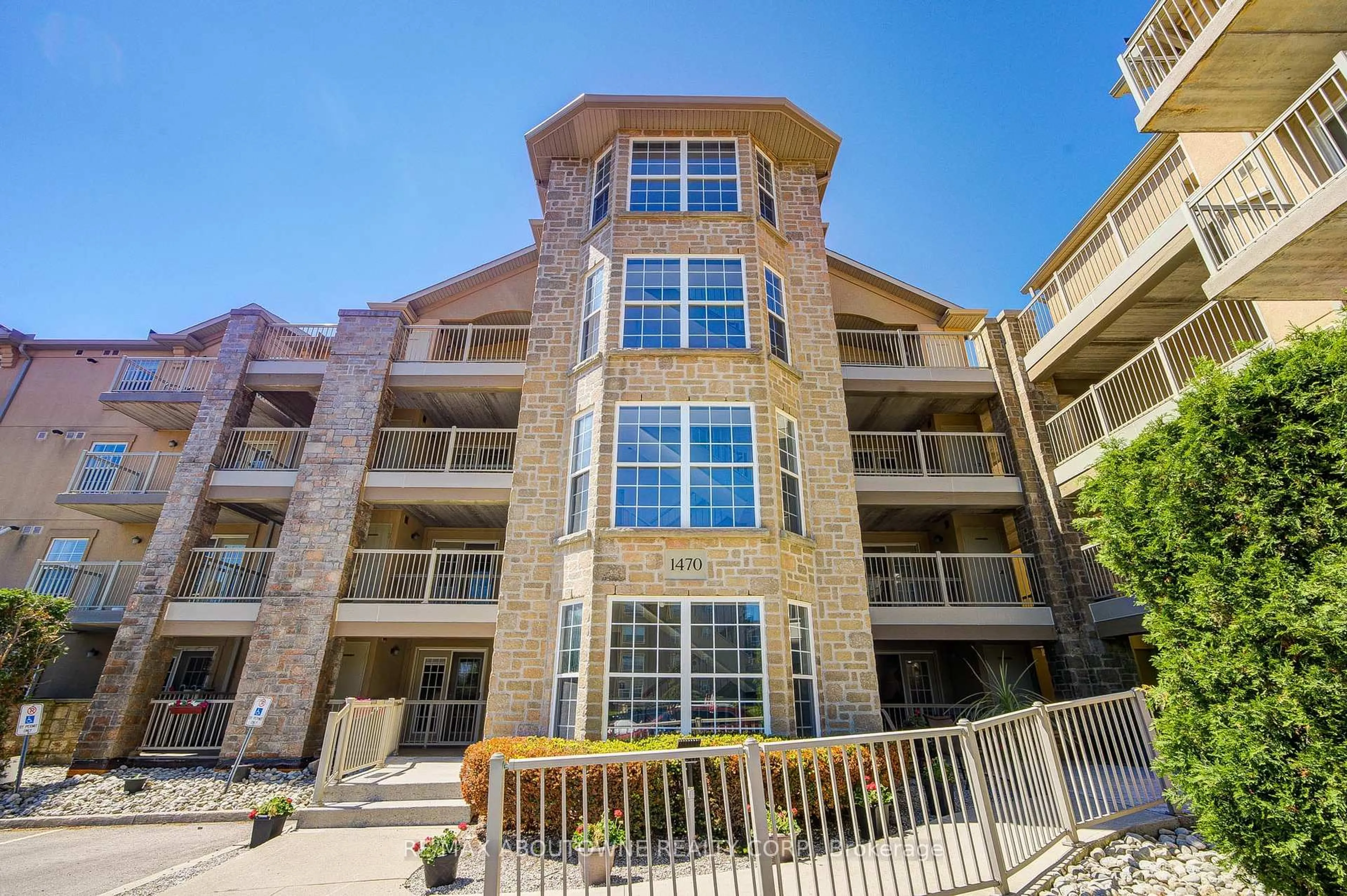 Unknown for 1470 Bishops Gate #104, Oakville Ontario L6M 4N2