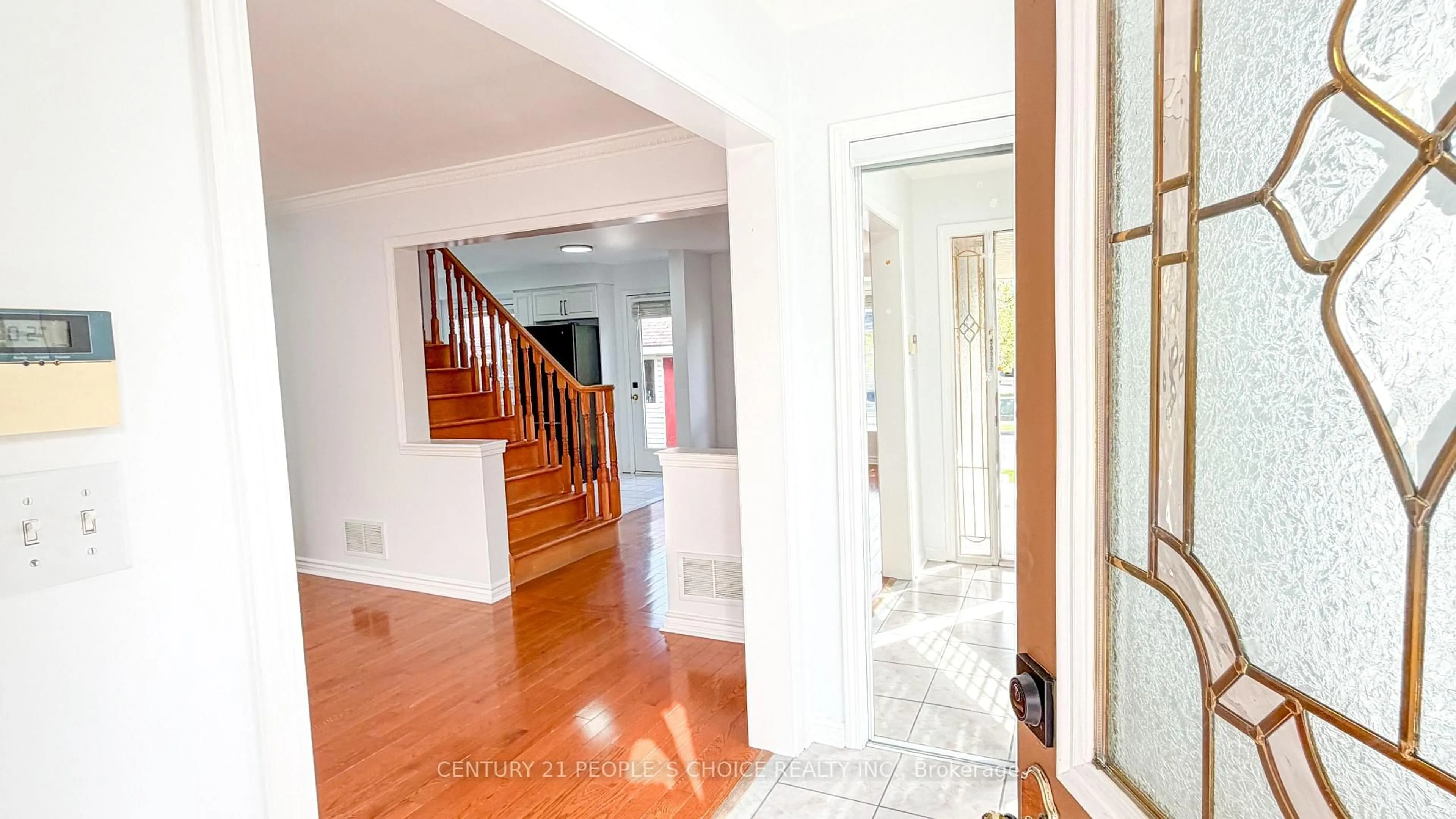 Indoor foyer for 19 Morgandale Rd, Brampton Ontario L7A 2K1