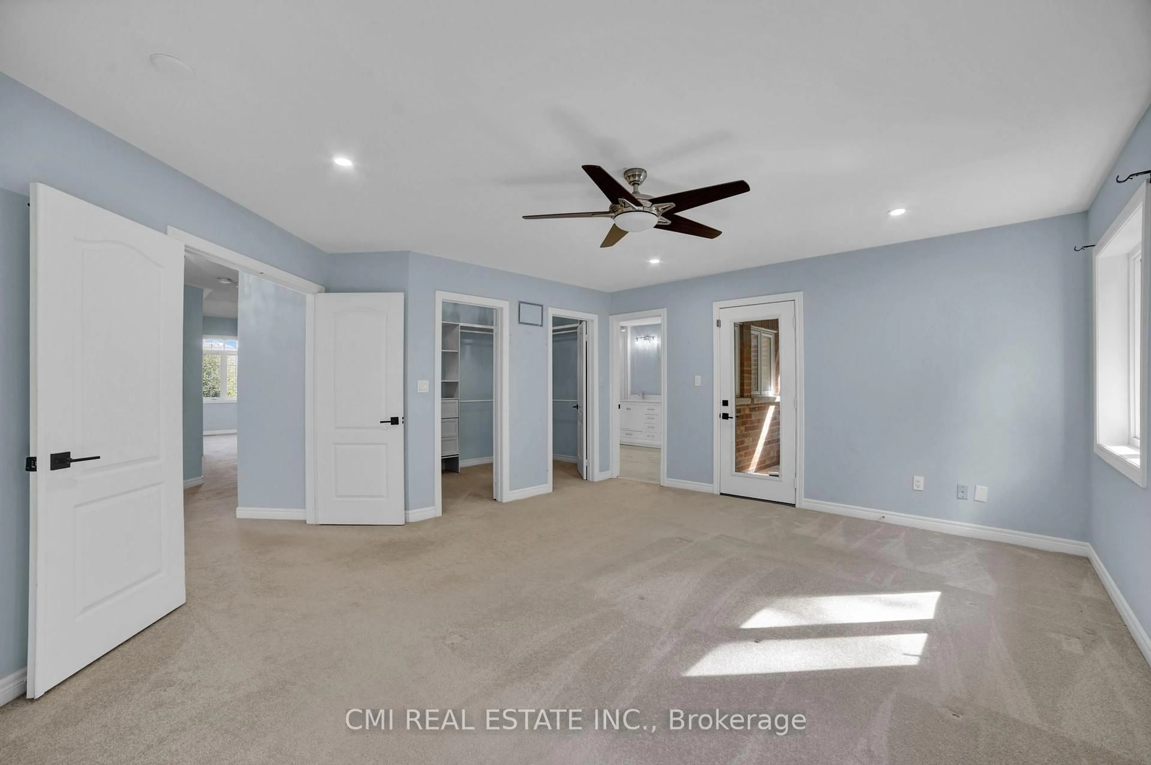 Unknown for 2171 Jardine Cres, Burlington Ontario L7L 7K1
