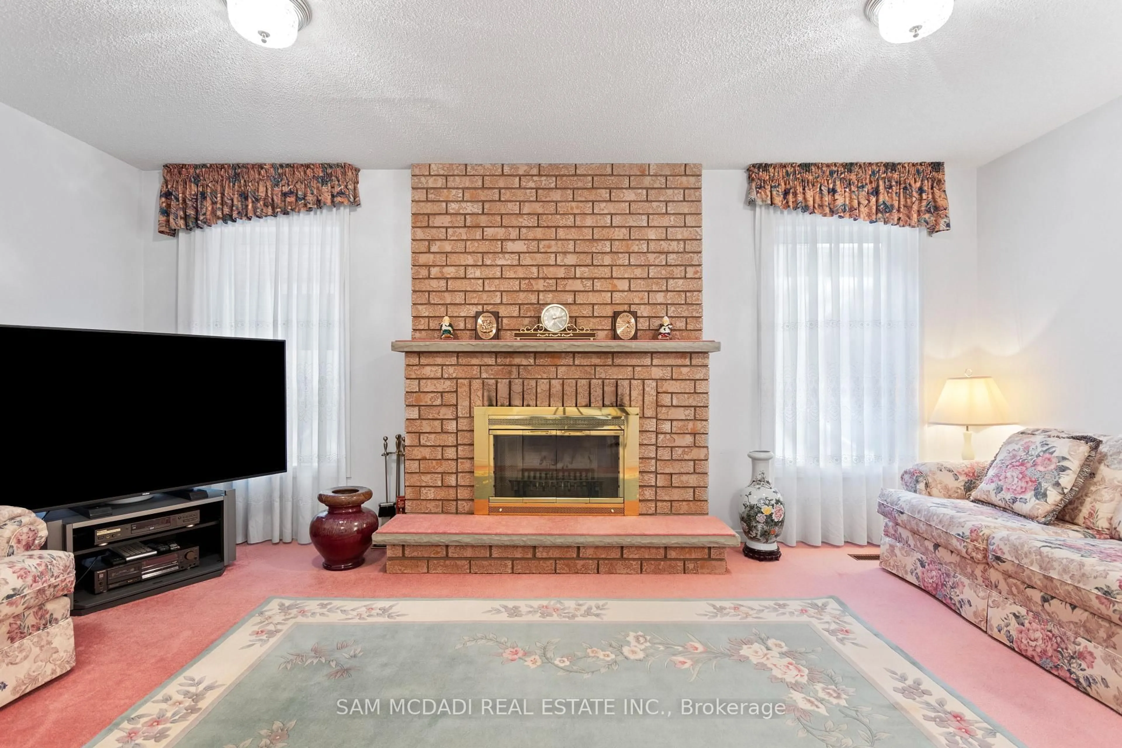 Unknown for 4461 Gladebrook Cres, Mississauga Ontario L5V 1E4