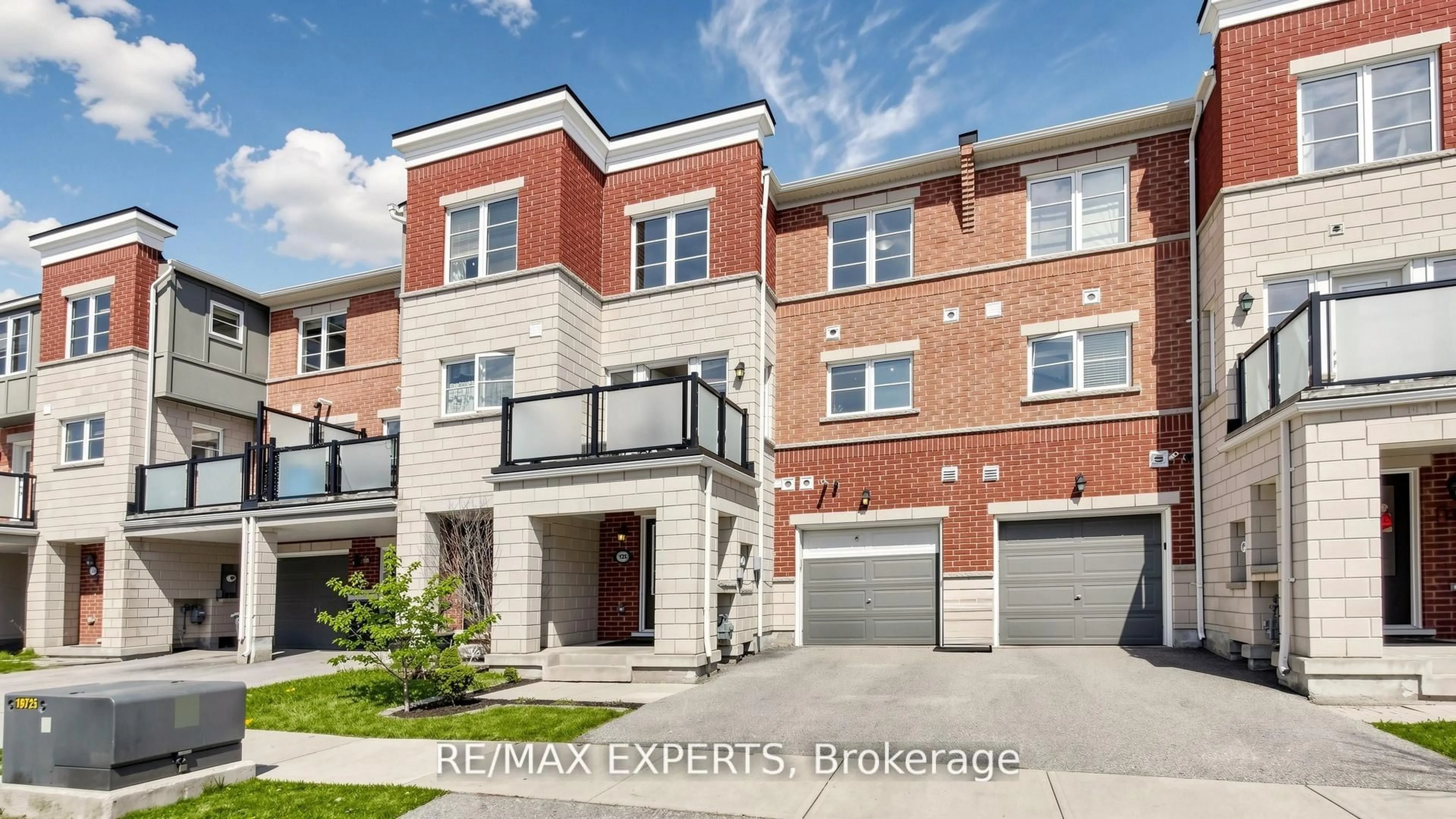 Home with brick exterior material, street for 128 Baycliffe Cres, Brampton Ontario L7A 3Y7