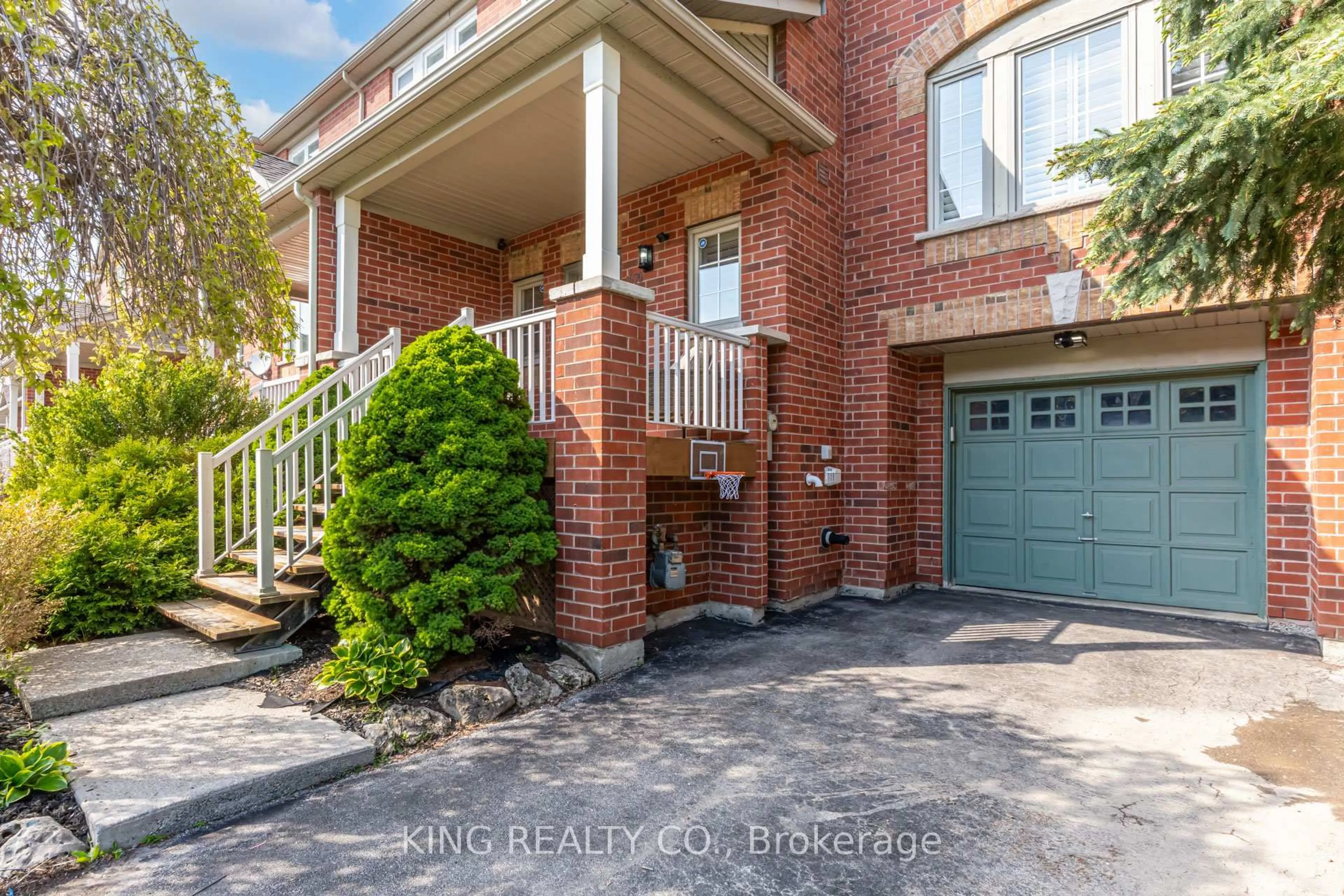 Home with brick exterior material, street for 1576 Woodhenge Way, Mississauga Ontario L5N 7S9