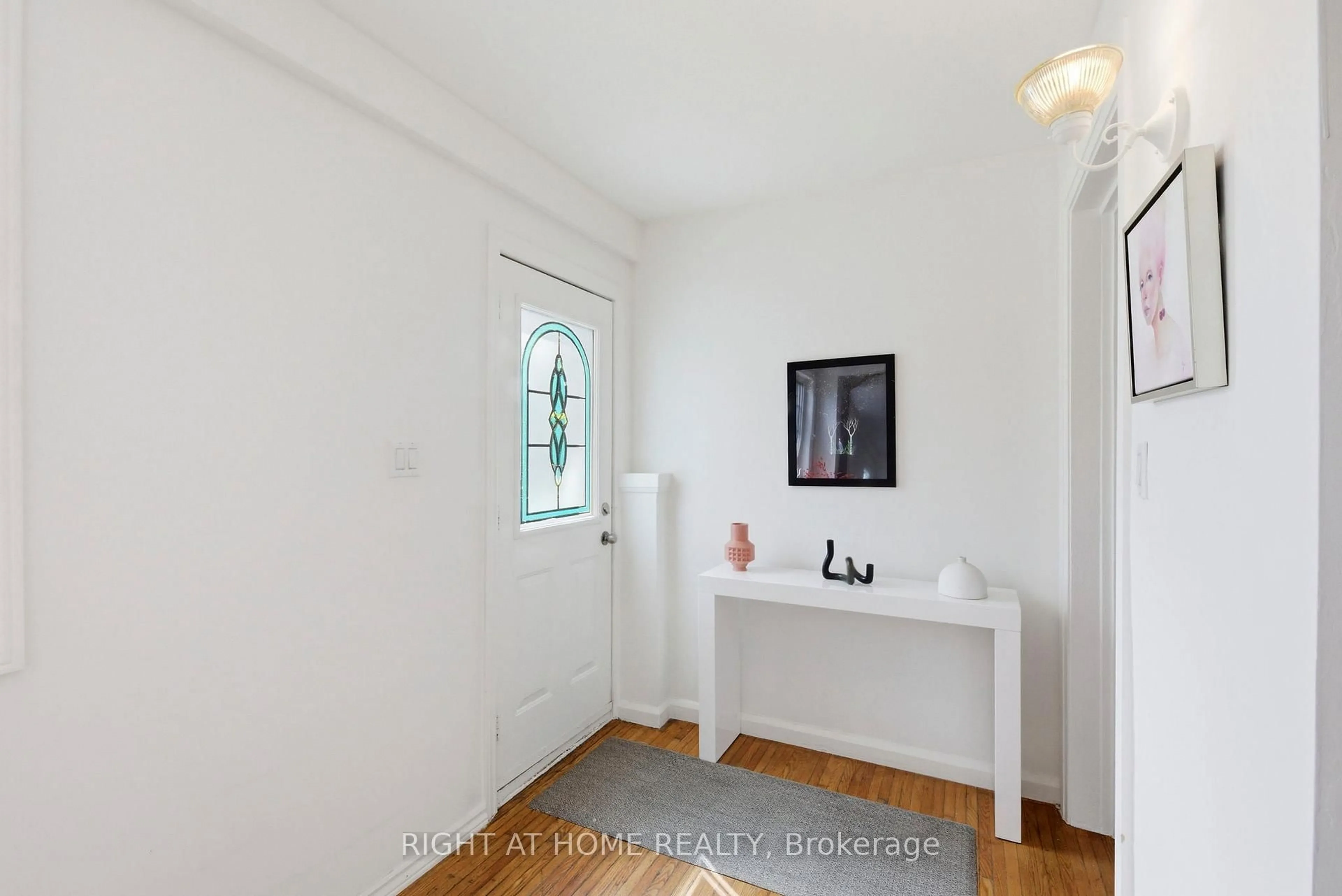 Indoor entryway for 78 Prescott Ave, Toronto Ontario M6N 3G5