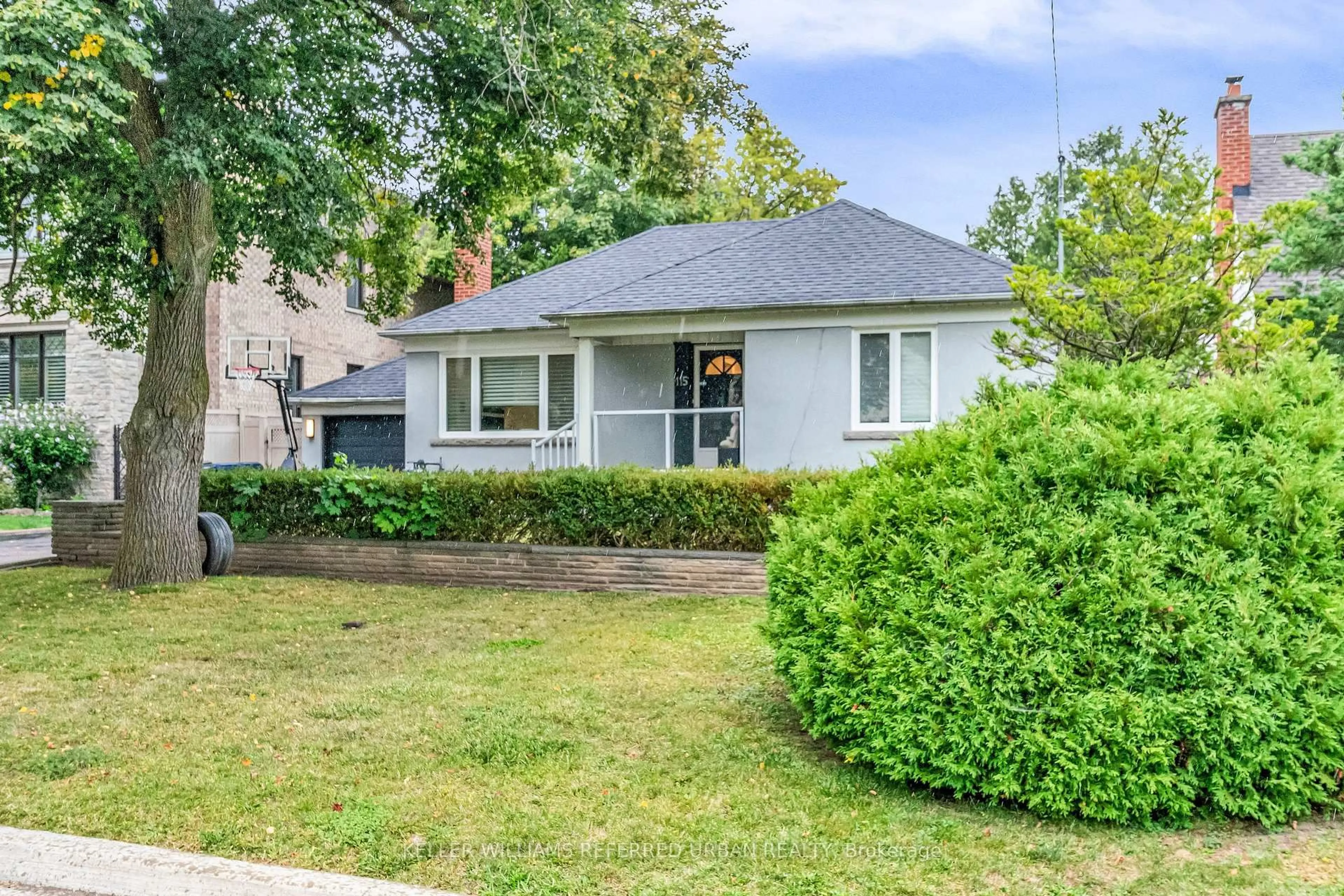 Unknown for 115 Ashbourne Dr, Toronto Ontario M9B 4H9