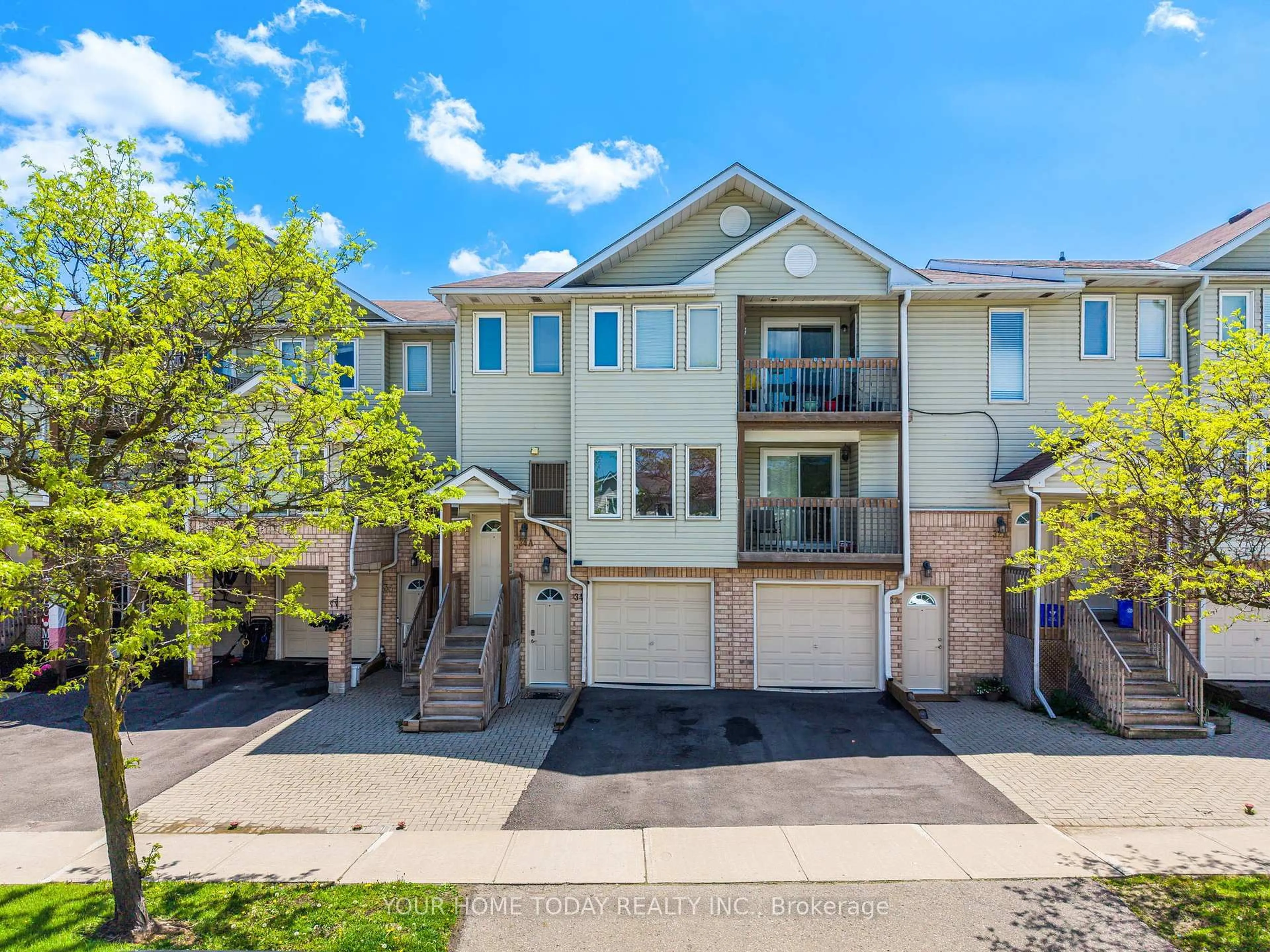 A pic from outside/outdoor area/front of a property/back of a property/a pic from drone, street for 34 Stewart MacLaren Rd, Halton Hills Ontario L7G 5L9