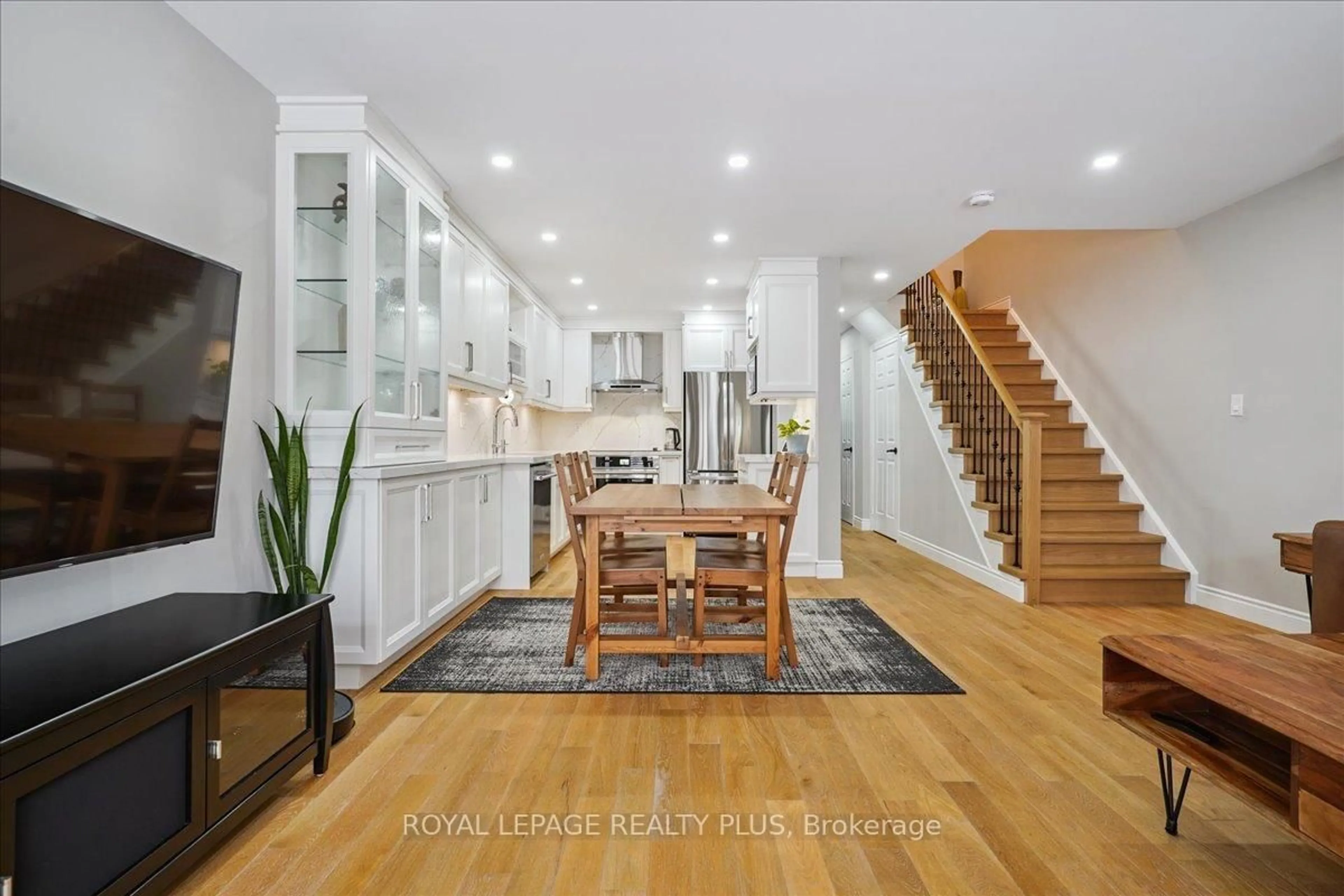 Unknown for 5300 Palmetto Pl, Mississauga Ontario L5M 0C7