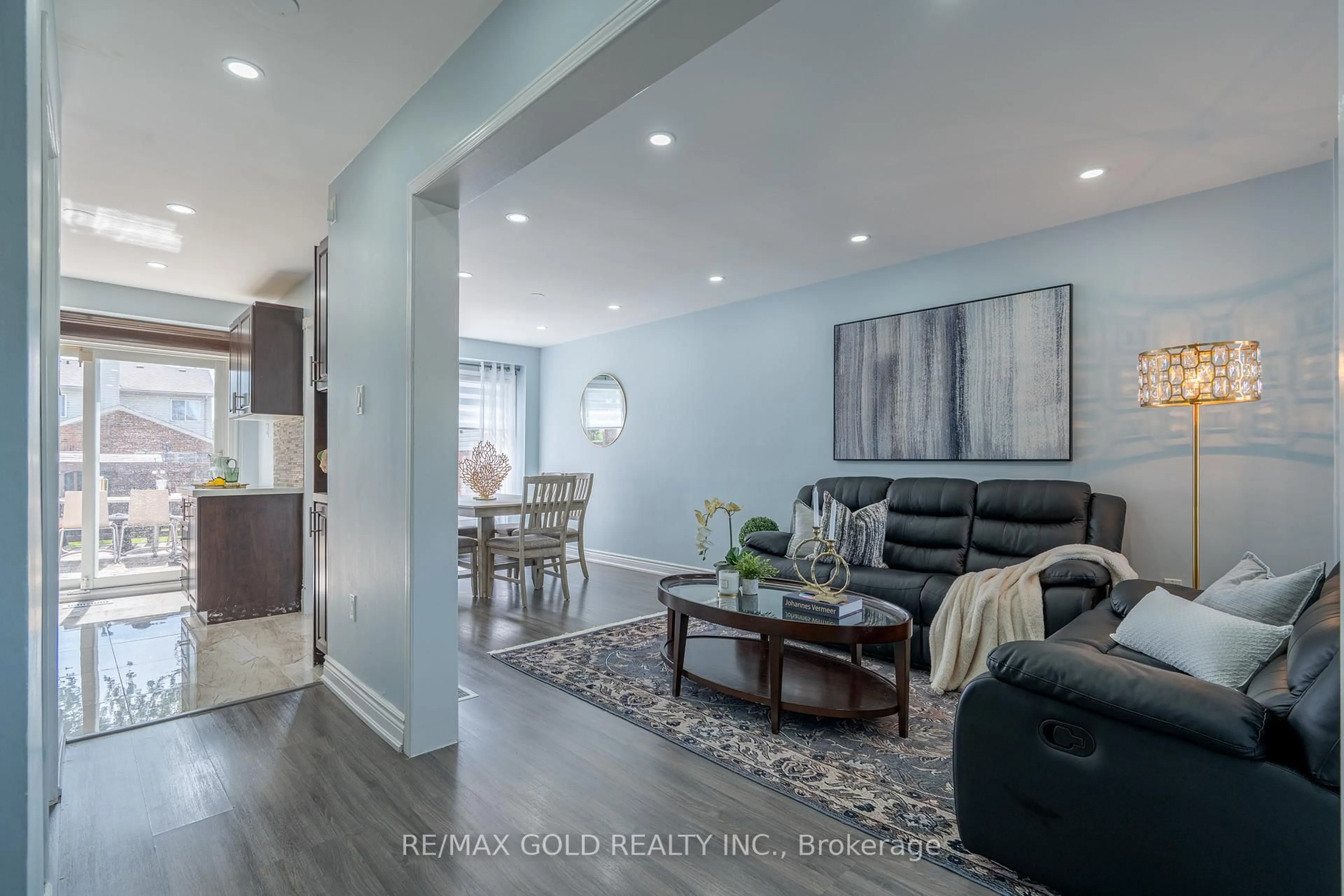 Living room with furniture, unknown for 52 Brower Crt, Brampton Ontario L6Z 4S6
