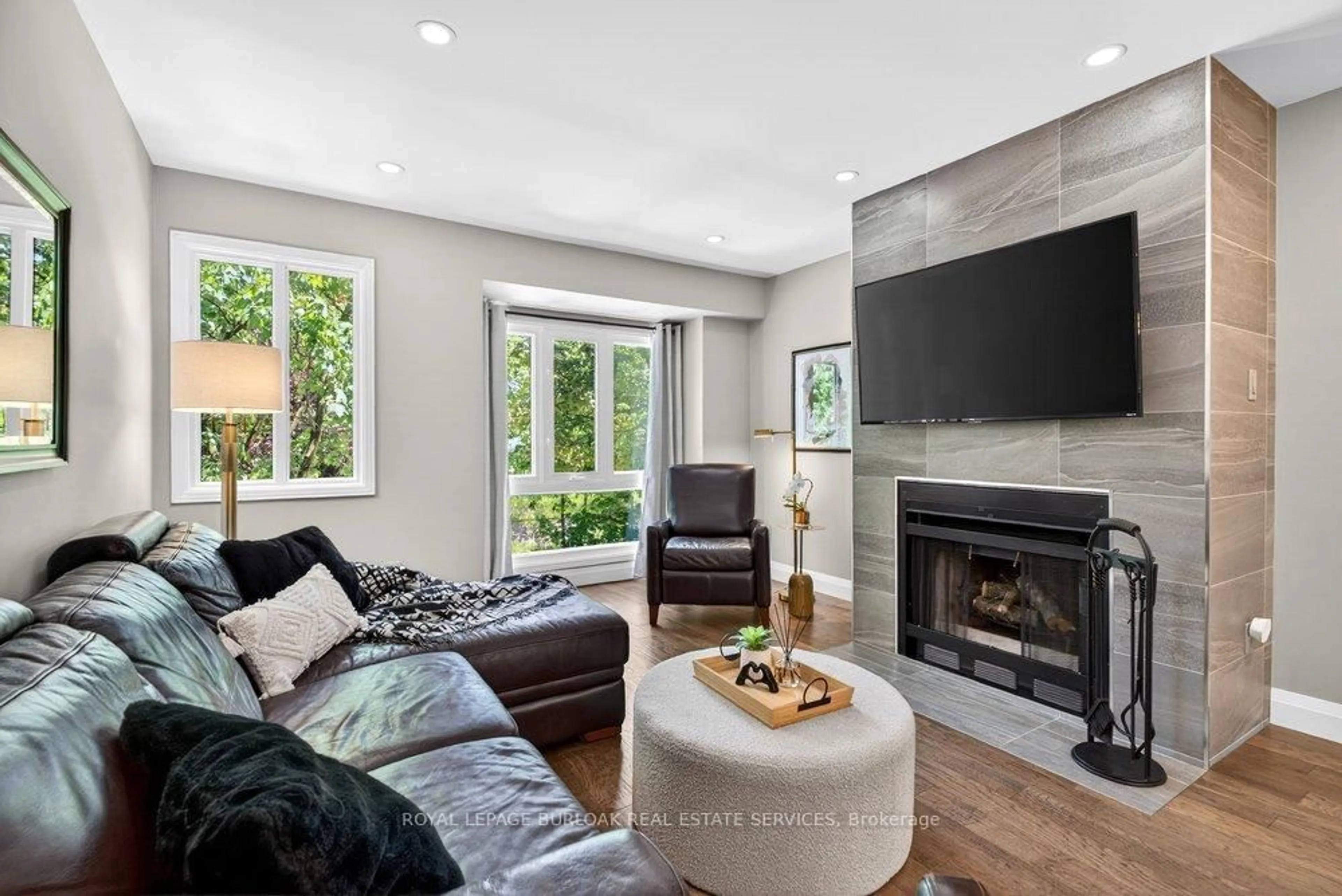Living room with furniture, unknown for 895 Maple Ave #409, Burlington Ontario L7S 2H7
