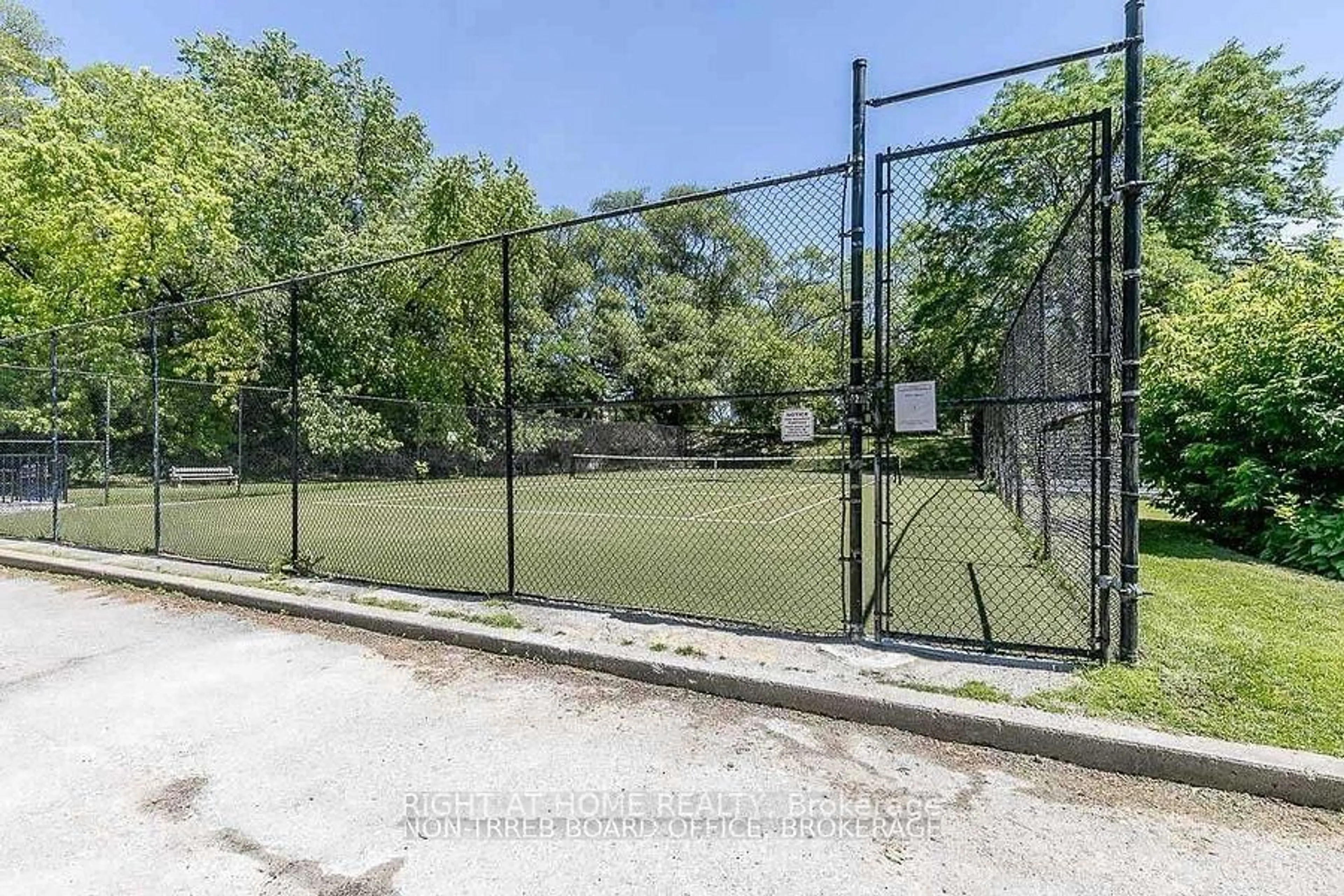 Unknown for 45 Southport St #304, Toronto Ontario M6S 3N5