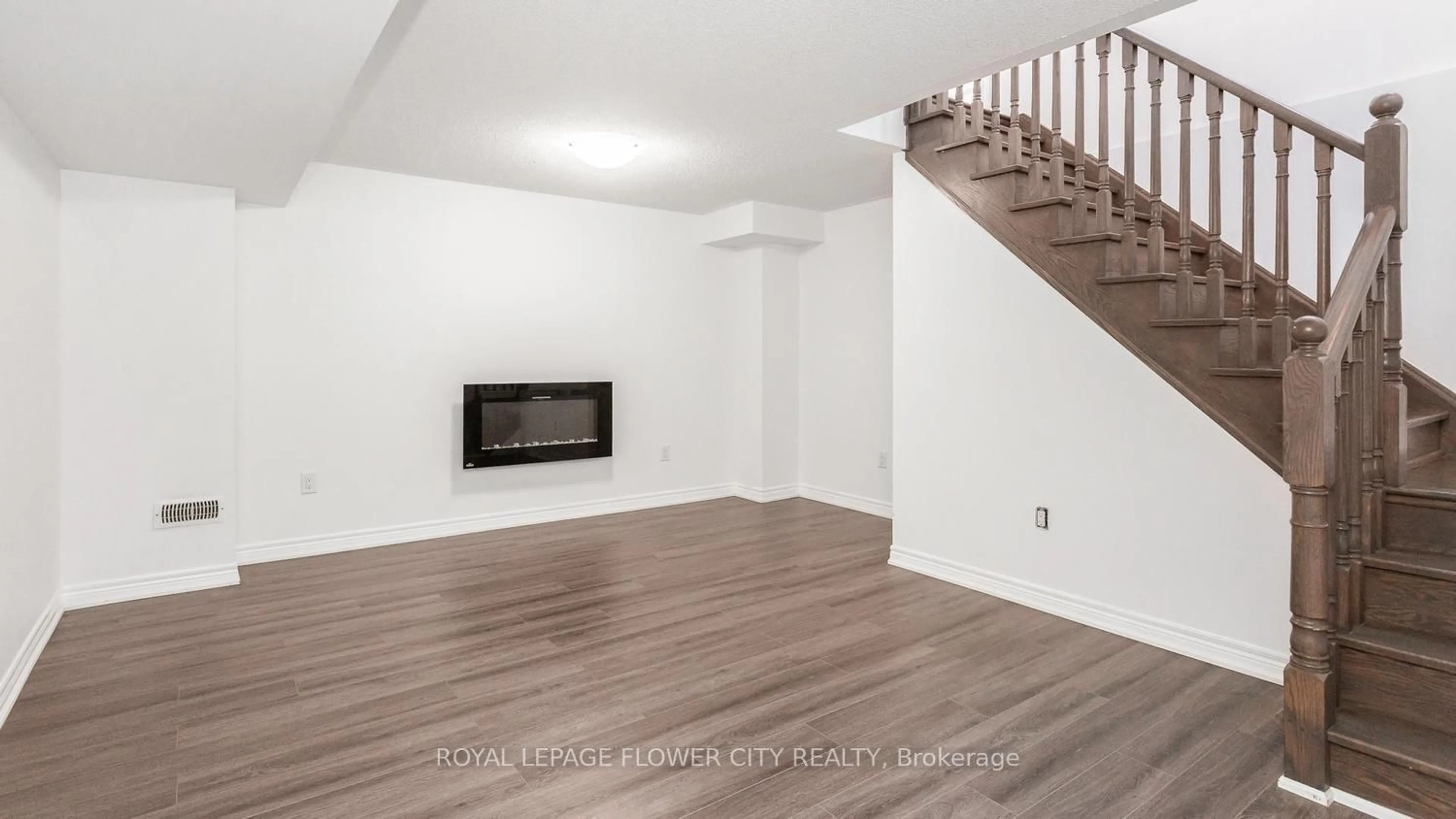 A pic of a room for 29 Backwater Tr, Brampton Ontario L7A 5C2