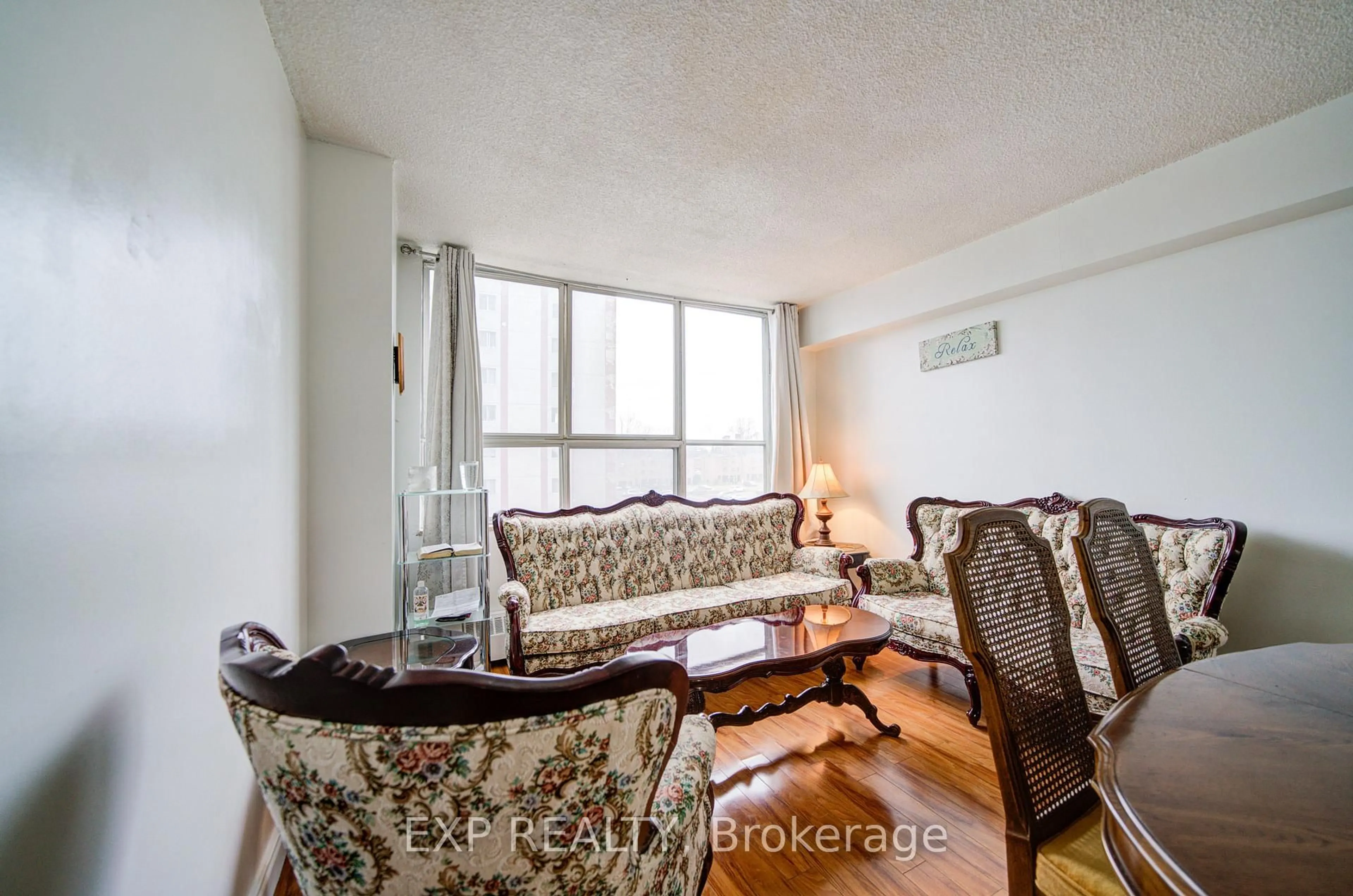 Unknown for 50 Lotherton Ptwy #402, Toronto Ontario M6B 2G8