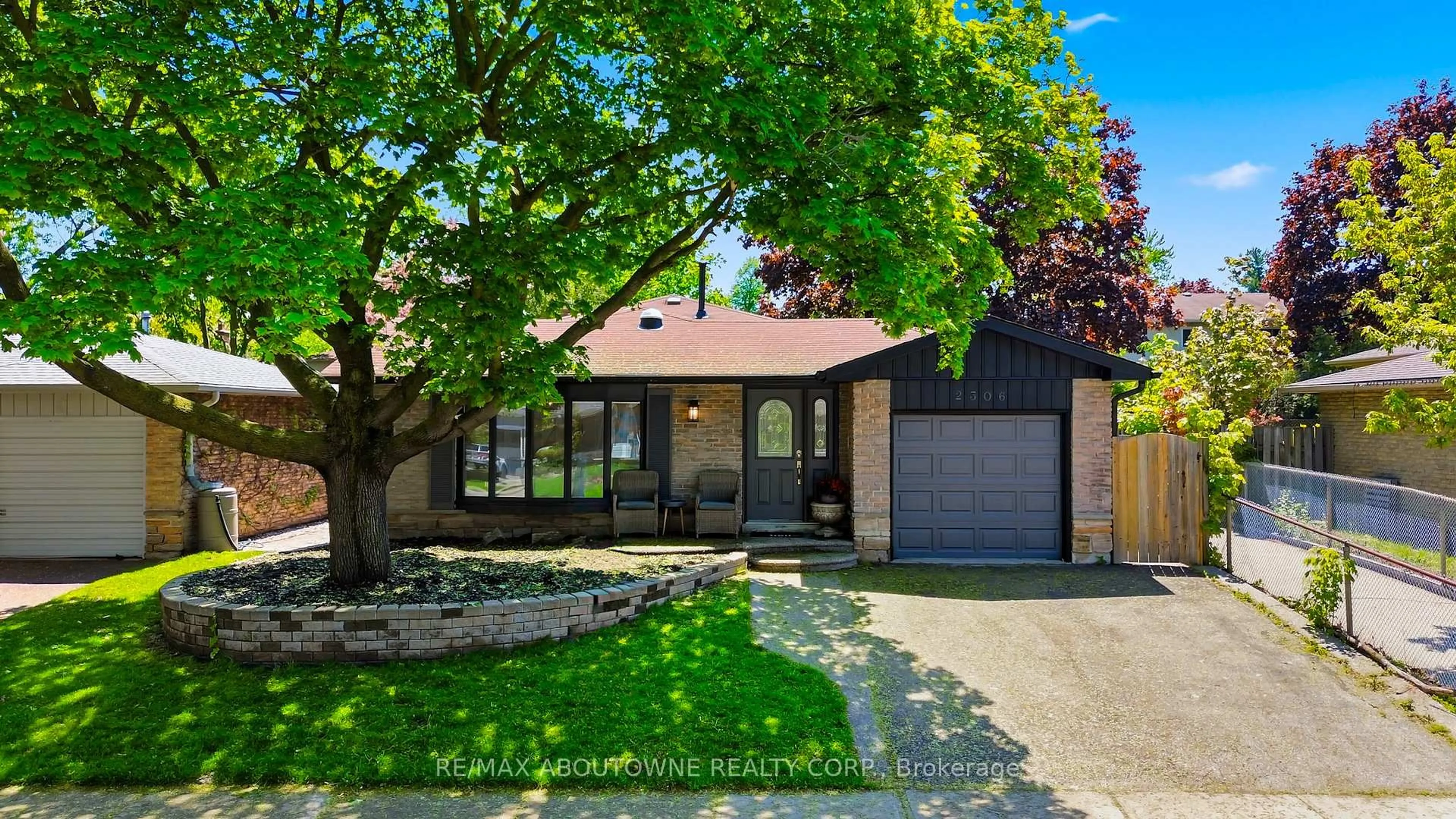 Unknown for 2306 Devon Rd, Oakville Ontario L6J 5R4