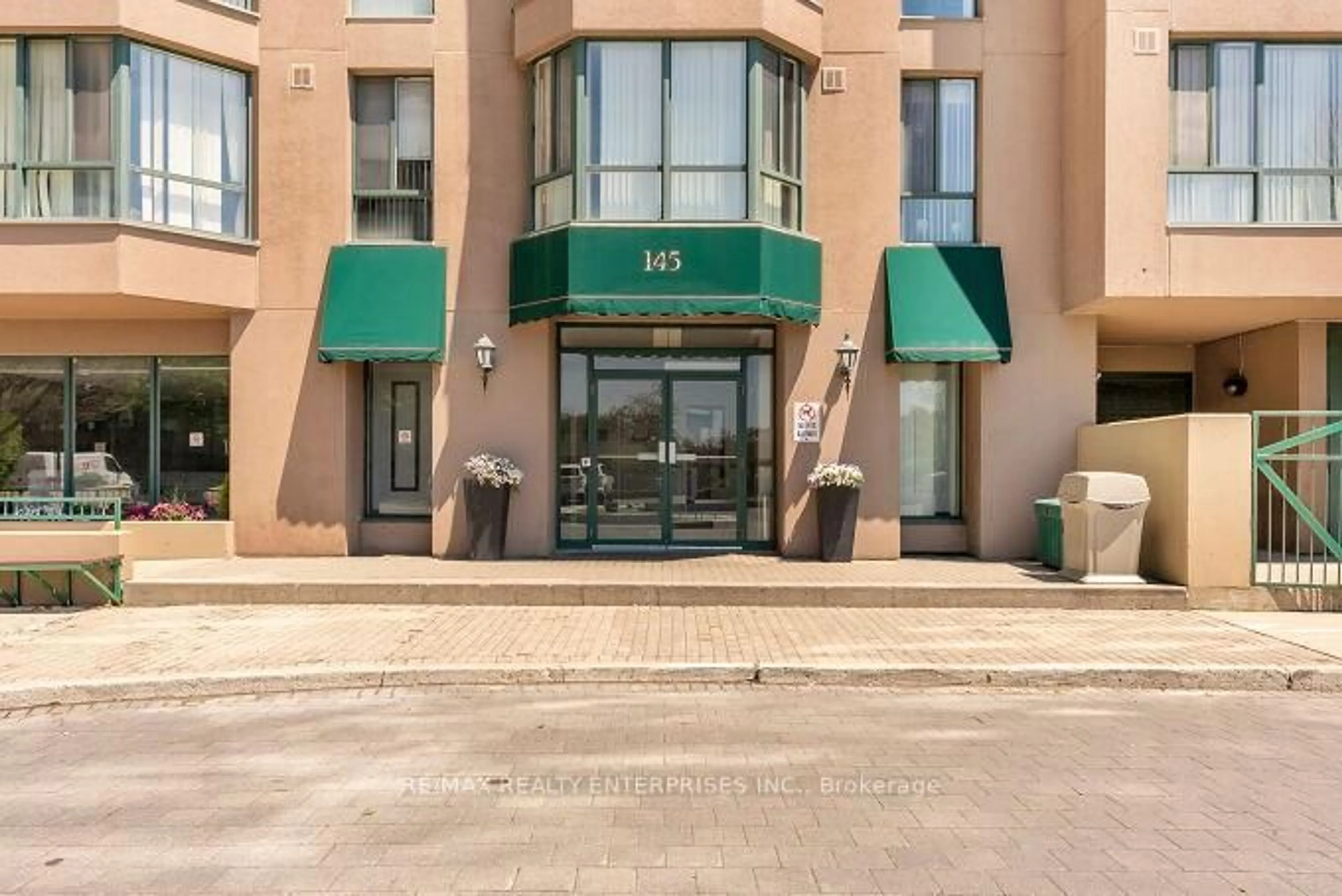 Unknown for 145 Hillcrest Ave #2016, Mississauga Ontario L5B 3Z1