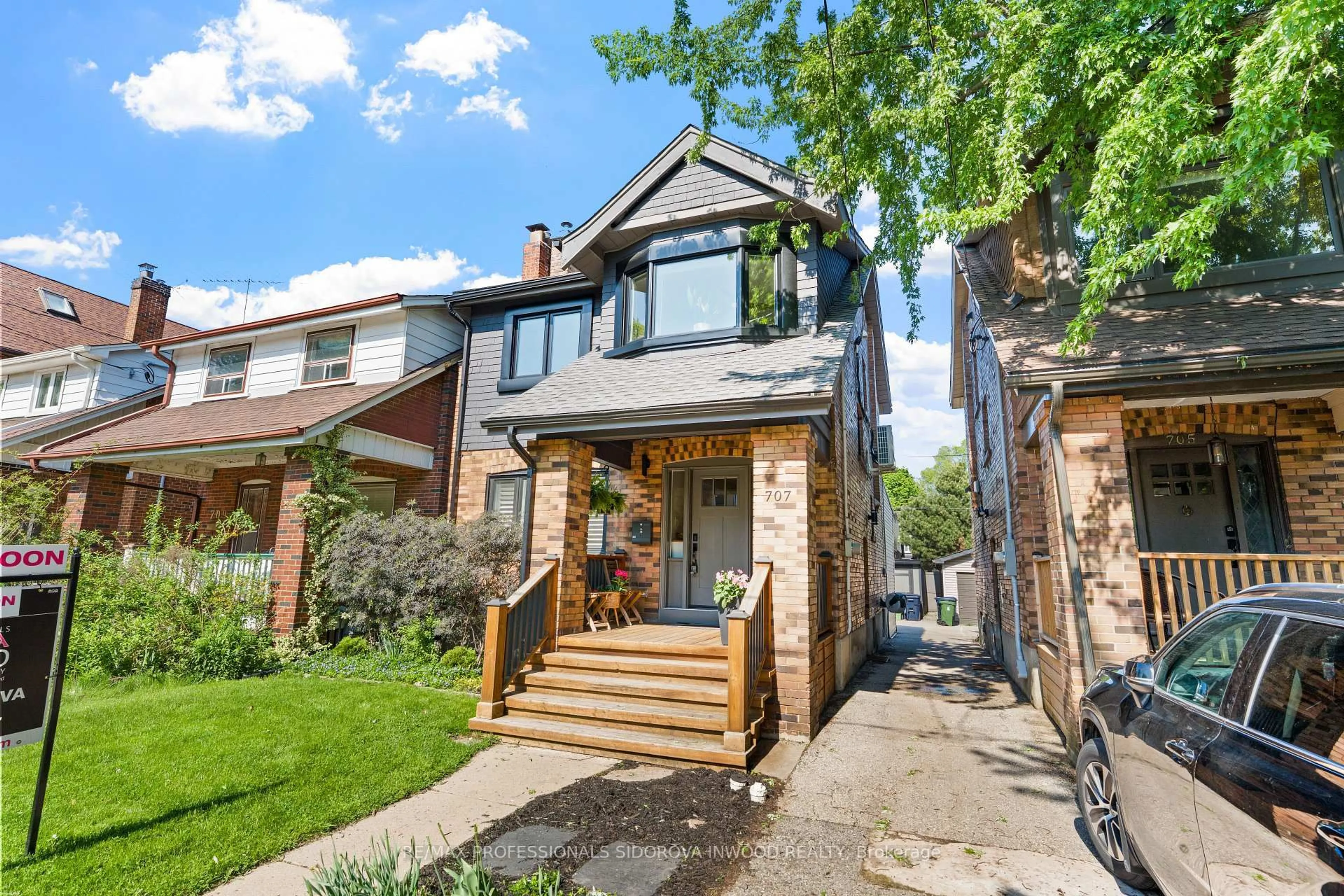 Unknown for 707 Windermere Ave, Toronto Ontario M6S 3M2