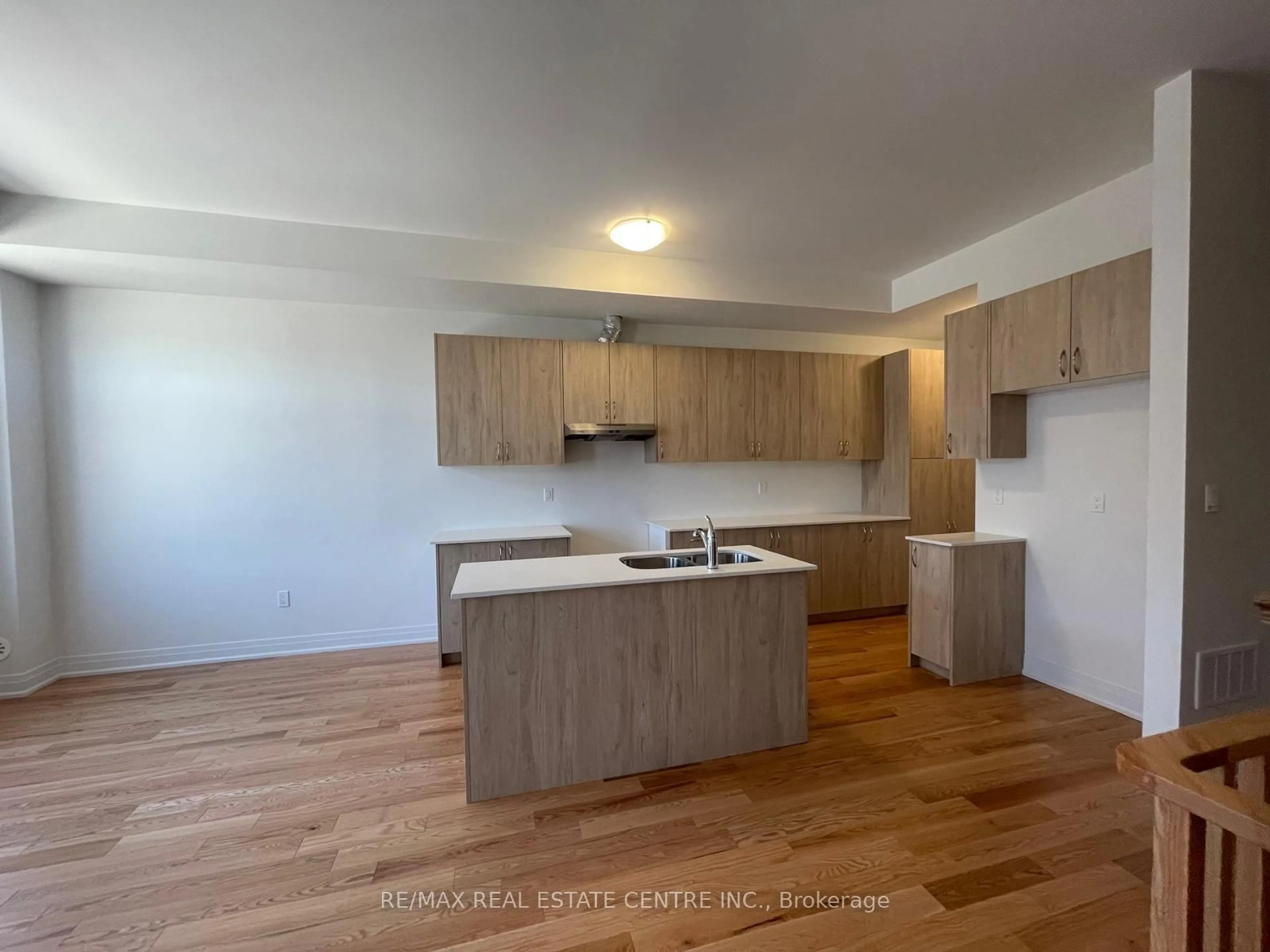 Unknown for 86 Salina St, Mississauga Ontario L5M 2S5