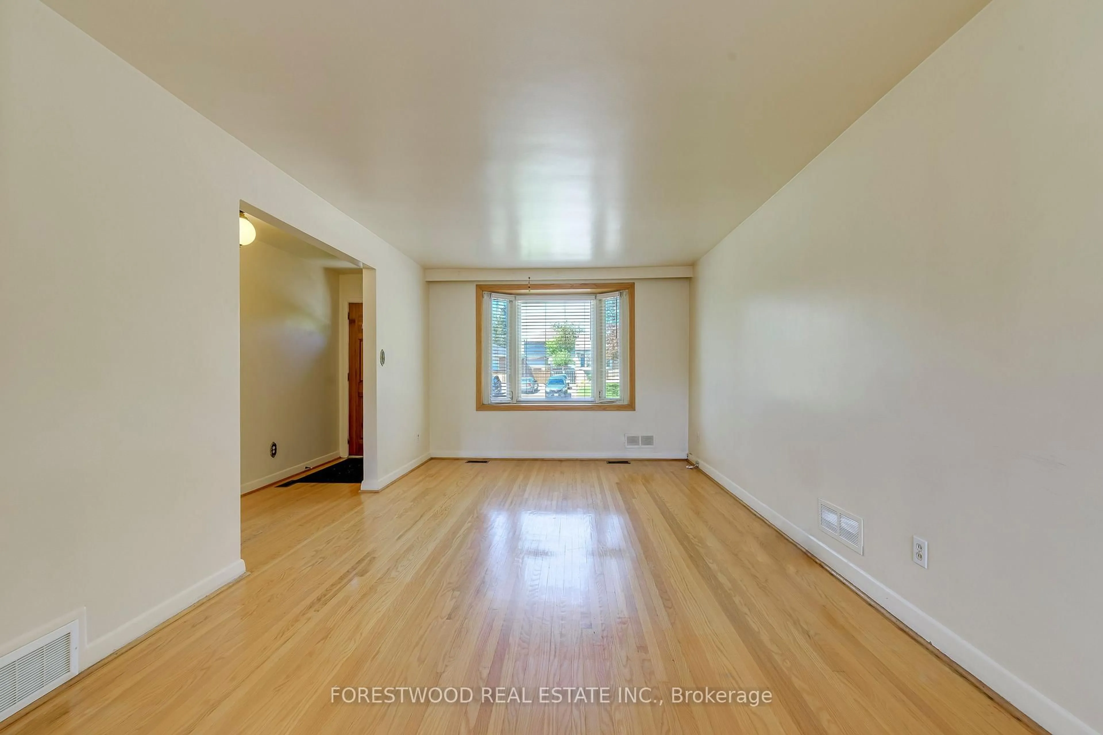 Unknown for 3477 Capricorn Cres, Mississauga Ontario L4T 1S5