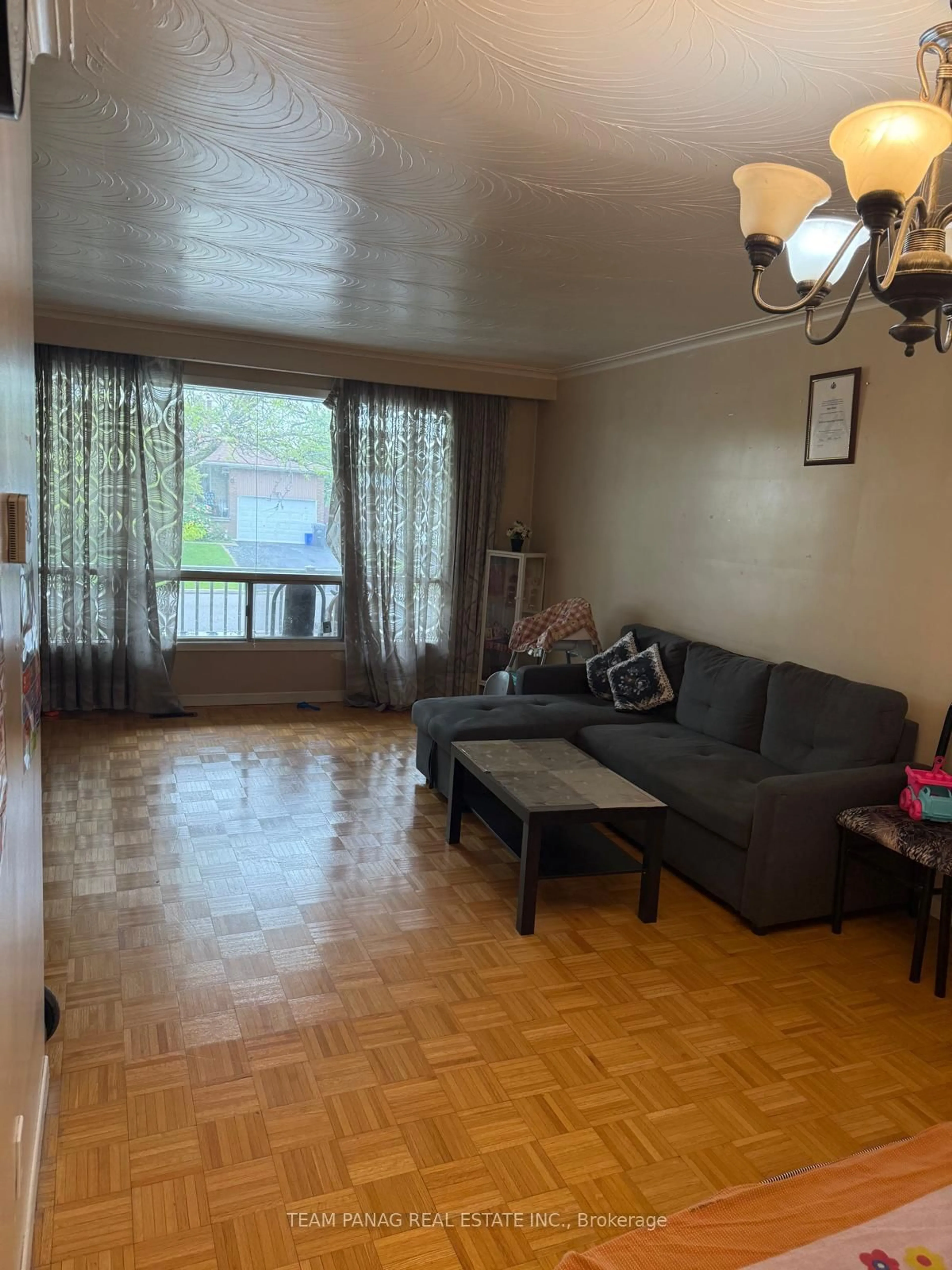 Unknown for 3272 Twilight Rd, Mississauga Ontario L4T 1Z9