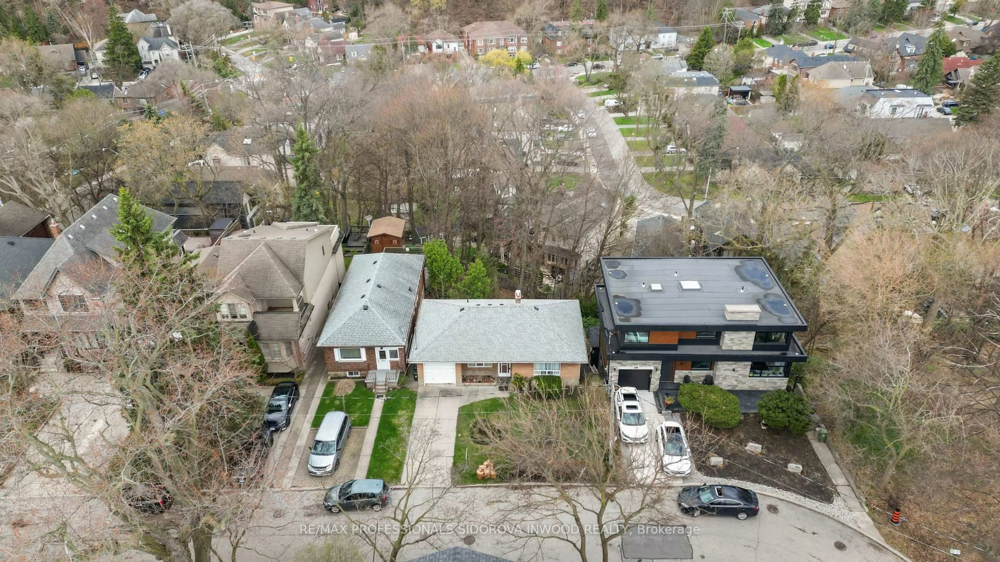 Unknown for 30 Rambert Cres, Toronto Ontario M6S 1E6