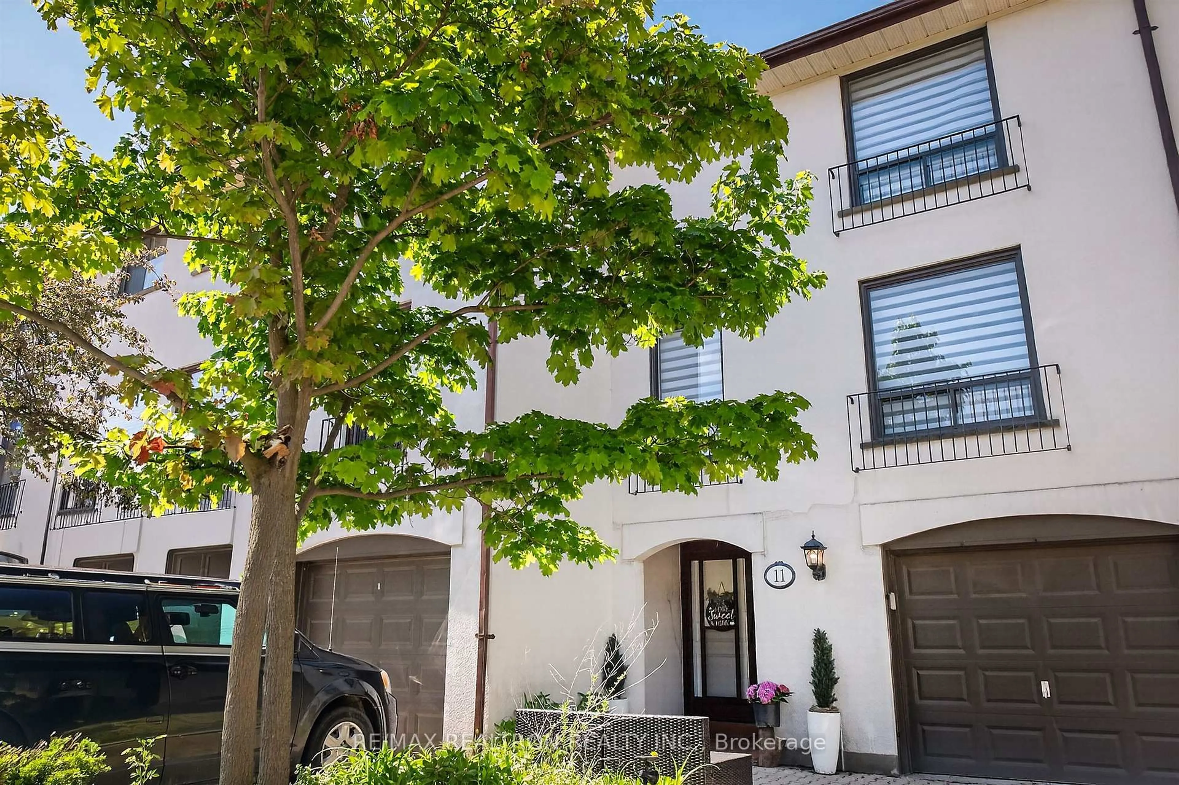 Unknown for 7077 Estoril Rd #11, Mississauga Ontario L5N 1N3