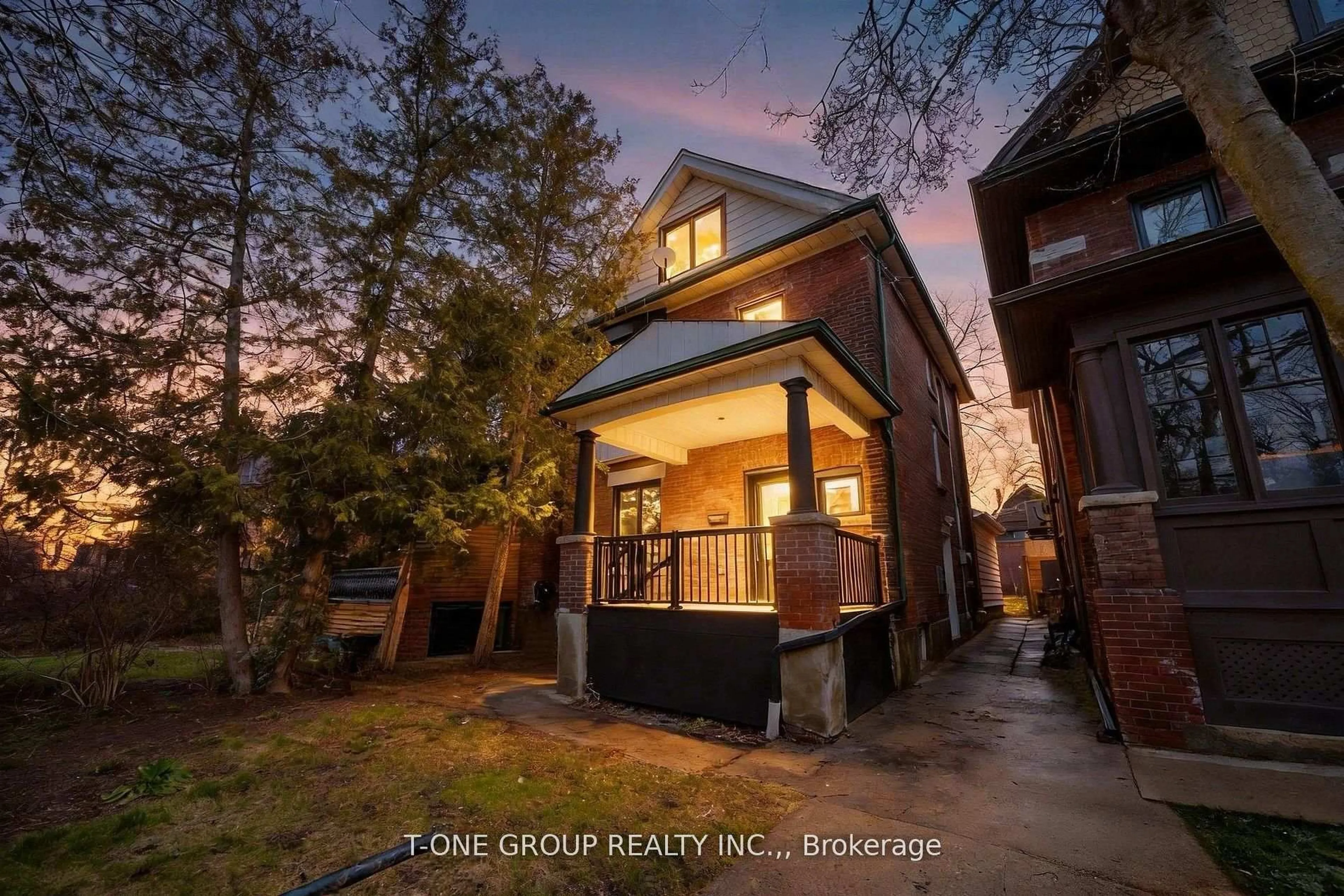 Home with brick exterior material, street for 177 Glendale Ave, Toronto Ontario M6R 2T4