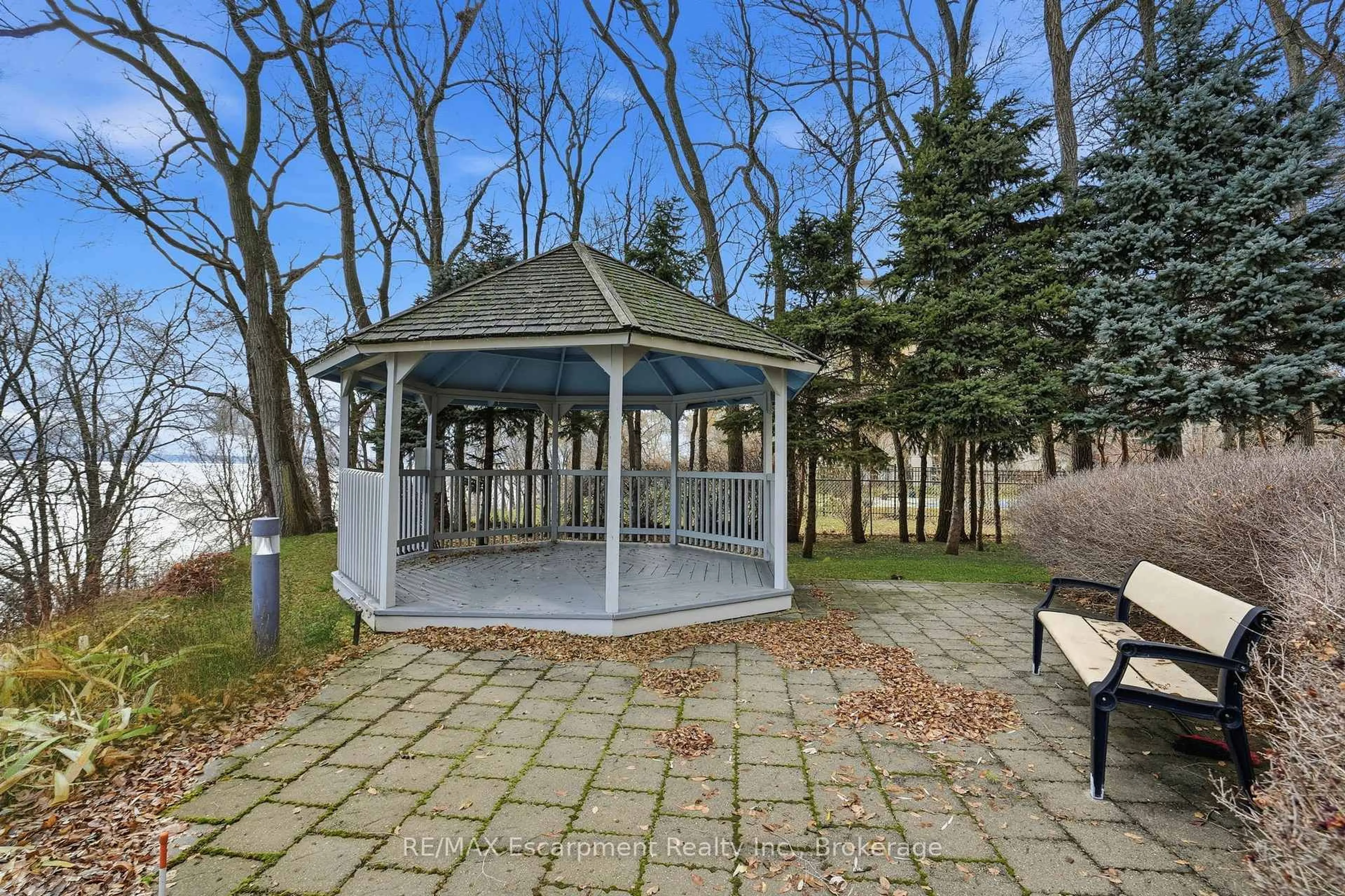 Patio, water/lake/river/ocean view for 5188 Lakeshore Rd #310, Burlington Ontario L7L 6P4