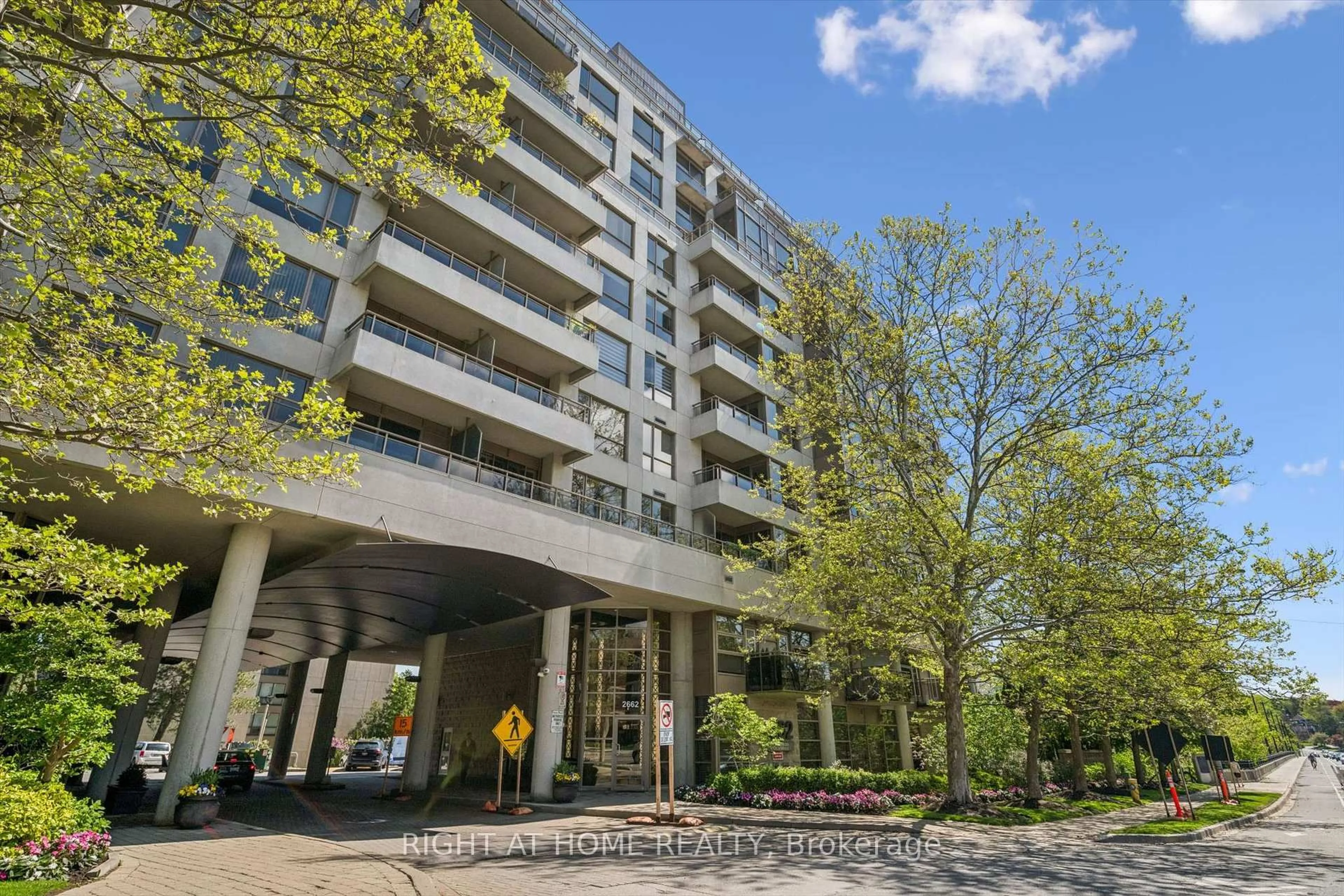 Unknown for 2662 Bloor St #512, Toronto Ontario M8X 2Z7