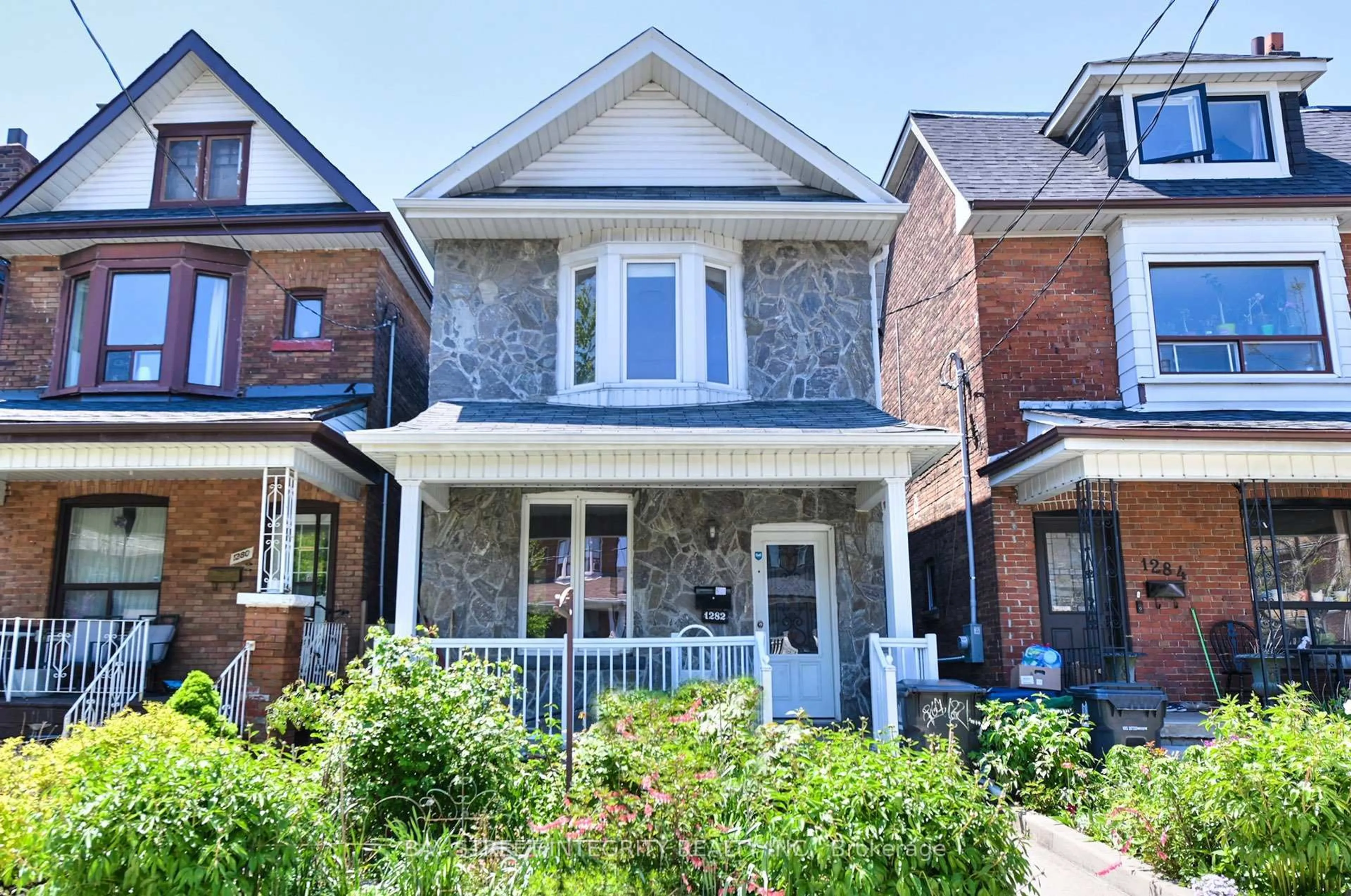 Home with brick exterior material, street for 1282 Lansdowne Ave, Toronto Ontario M6H 3Z8