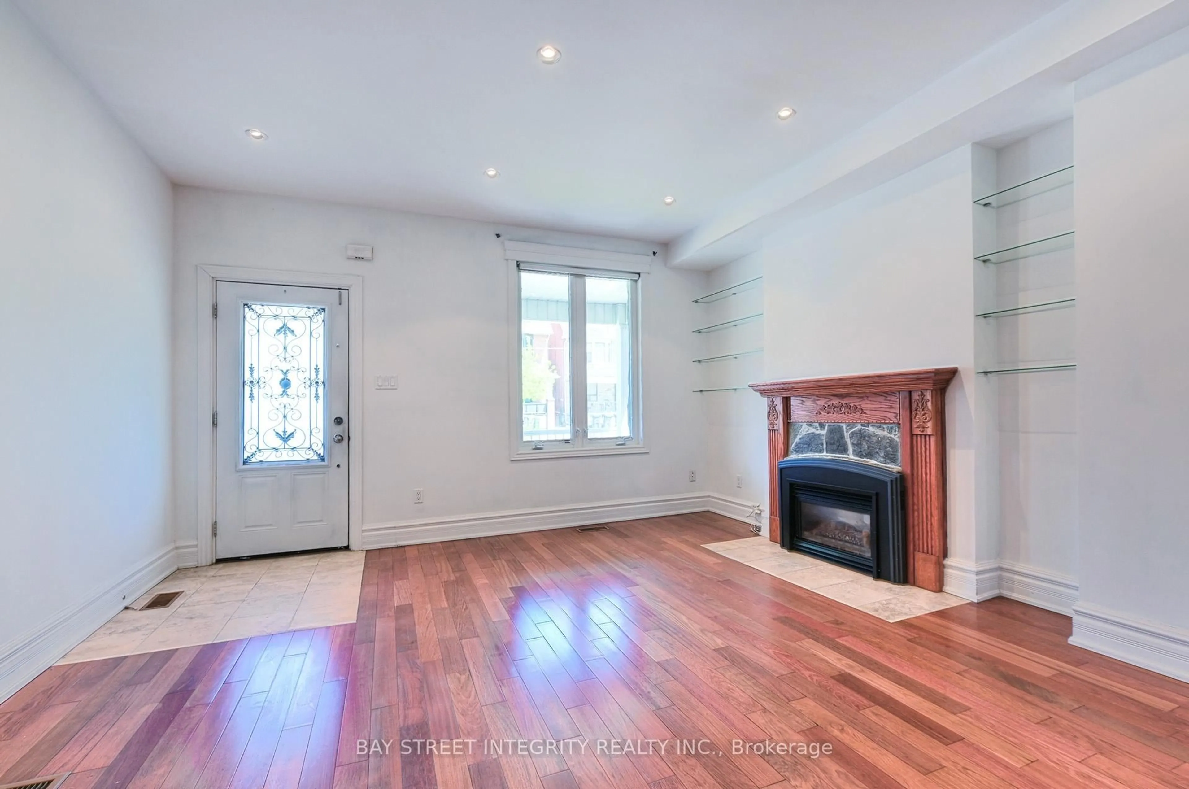 Unknown for 1282 Lansdowne Ave, Toronto Ontario M6H 3Z8
