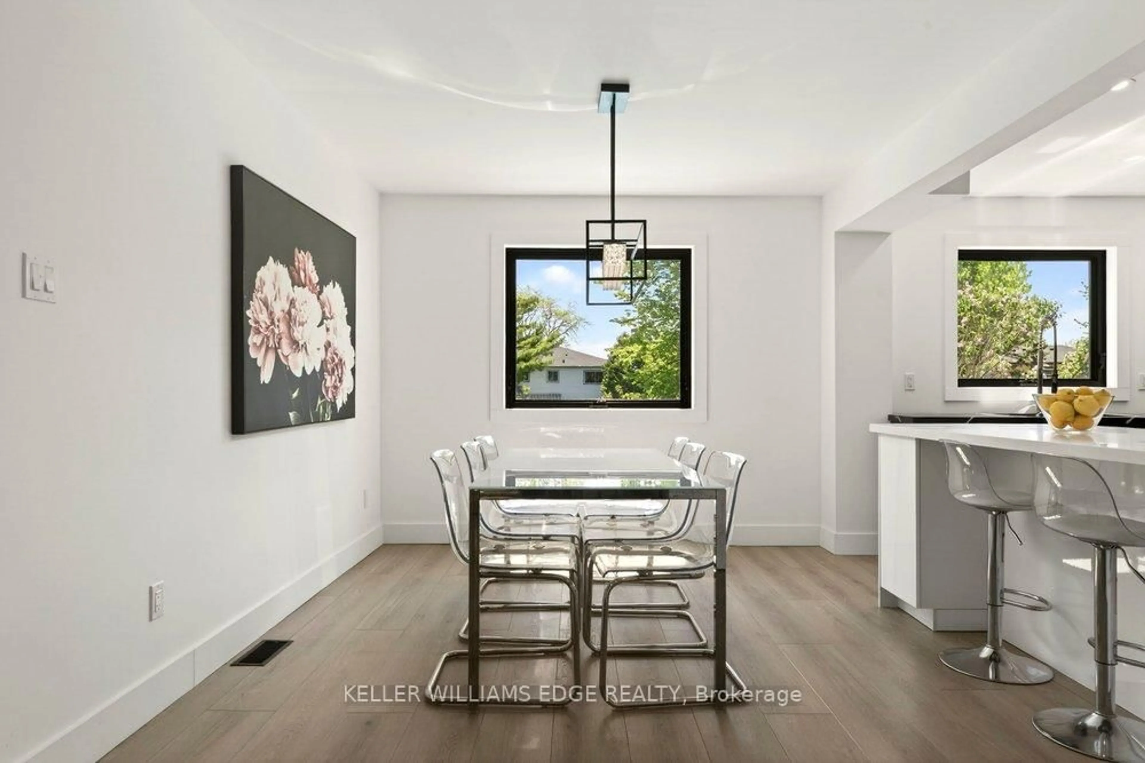 Dining room, unknown for 2192 Melissa Cres, Burlington Ontario L7P 4J7