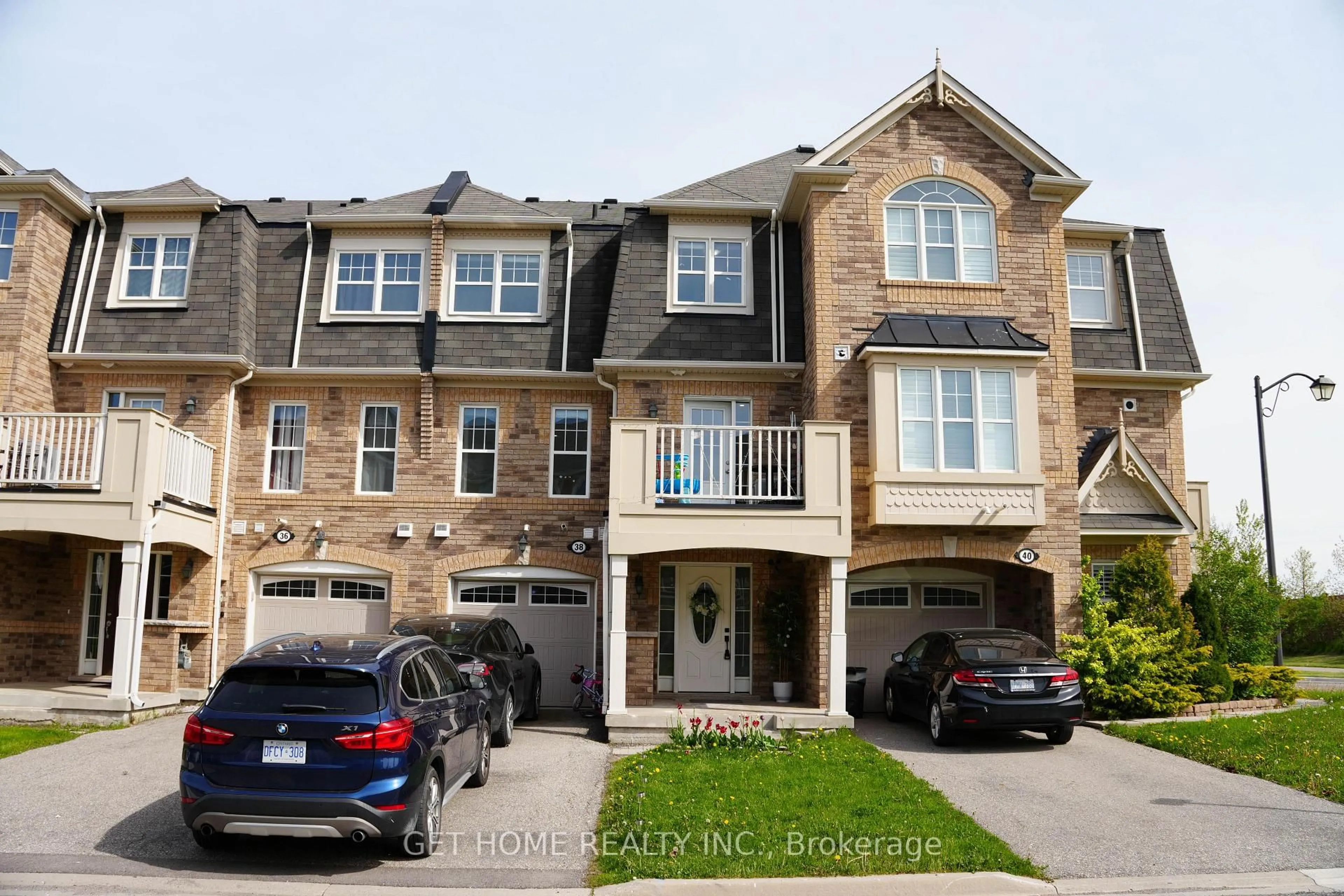 Home with brick exterior material, street for 38 Suitor Crt, Milton Ontario L9T 8S1