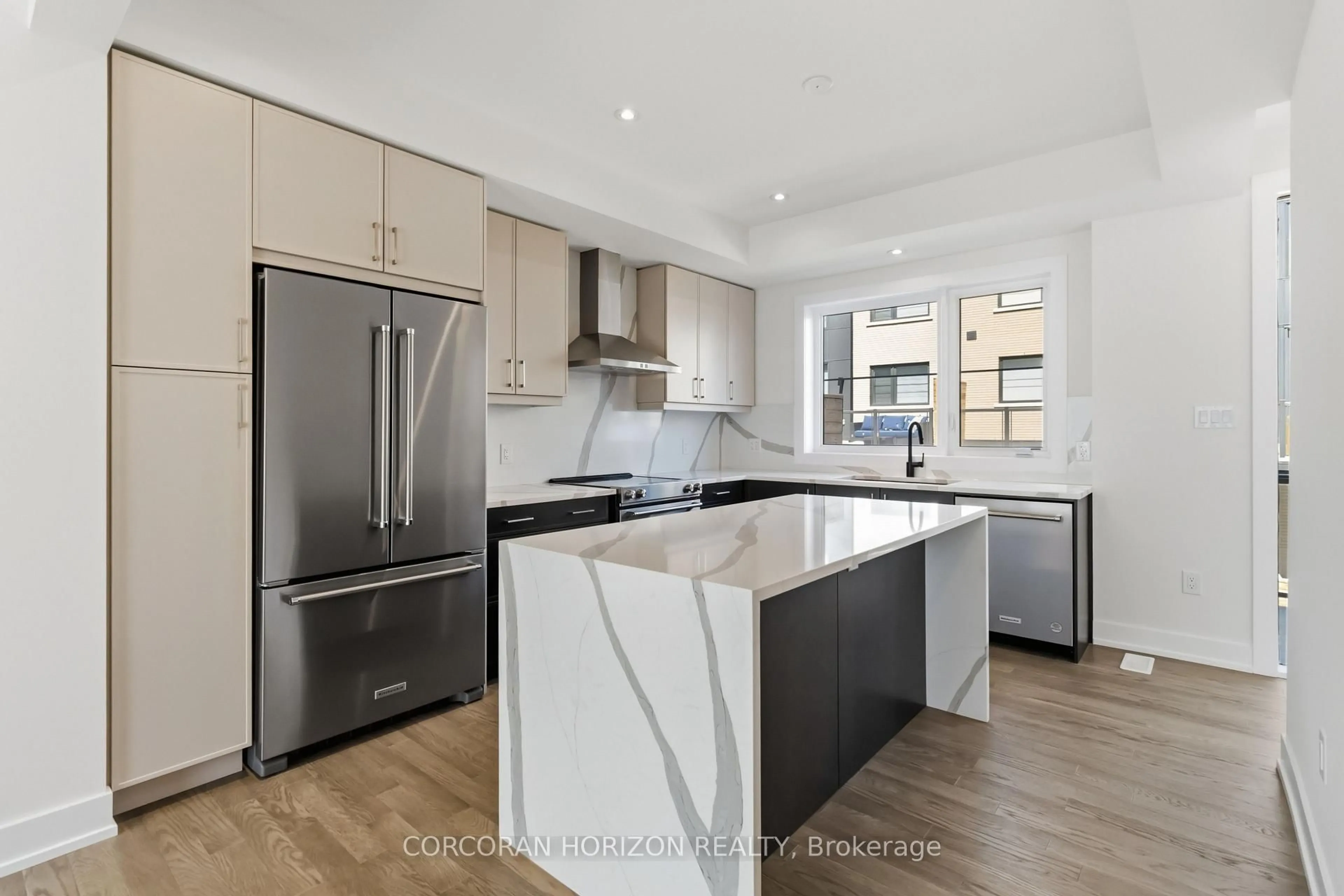 Open concept kitchen, unknown for 2273 Turnberry Rd #38, Burlington Ontario L7M 2B2
