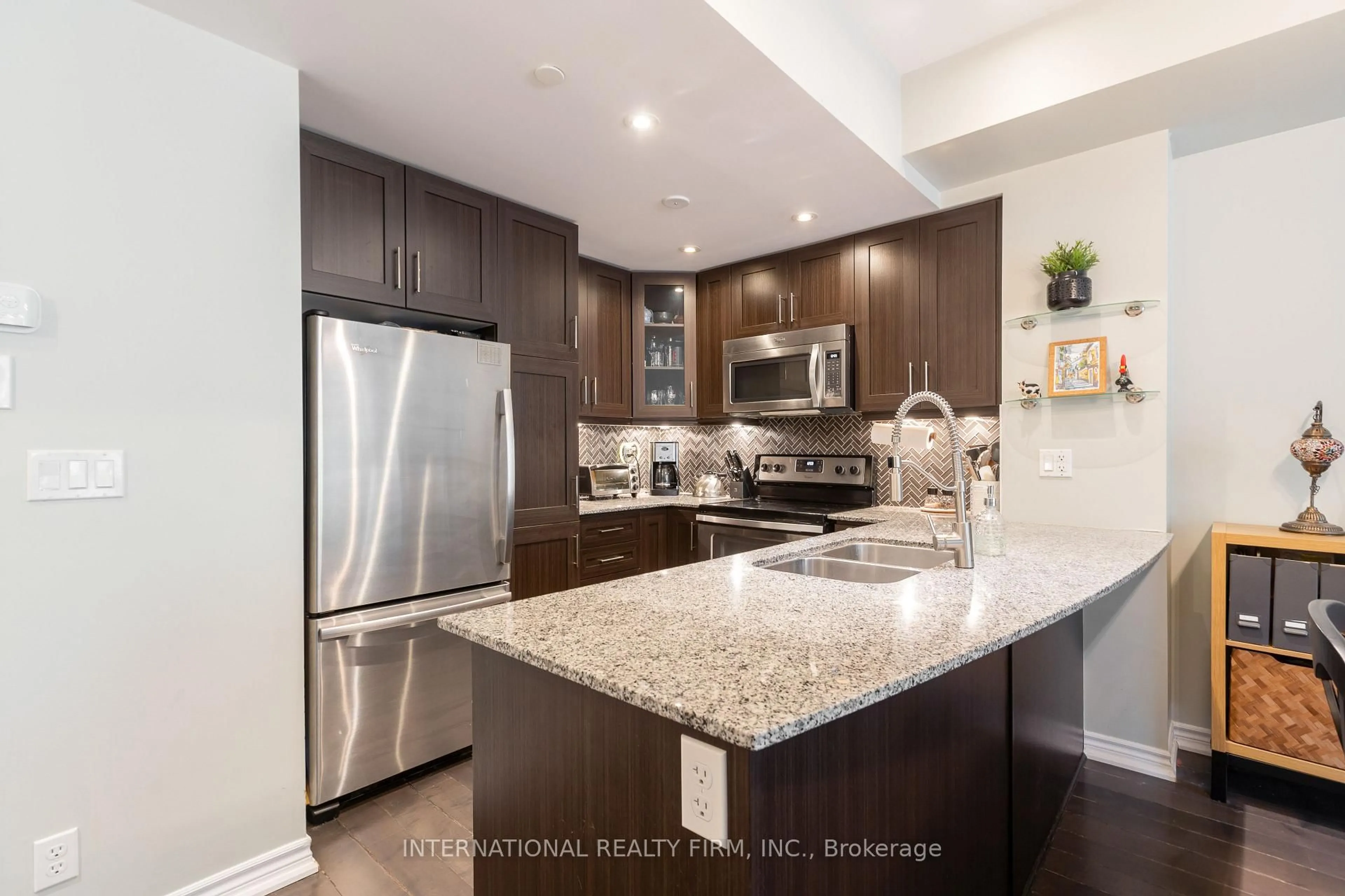 Unknown for 30 Carnation Ave #99, Toronto Ontario M8V 0B8