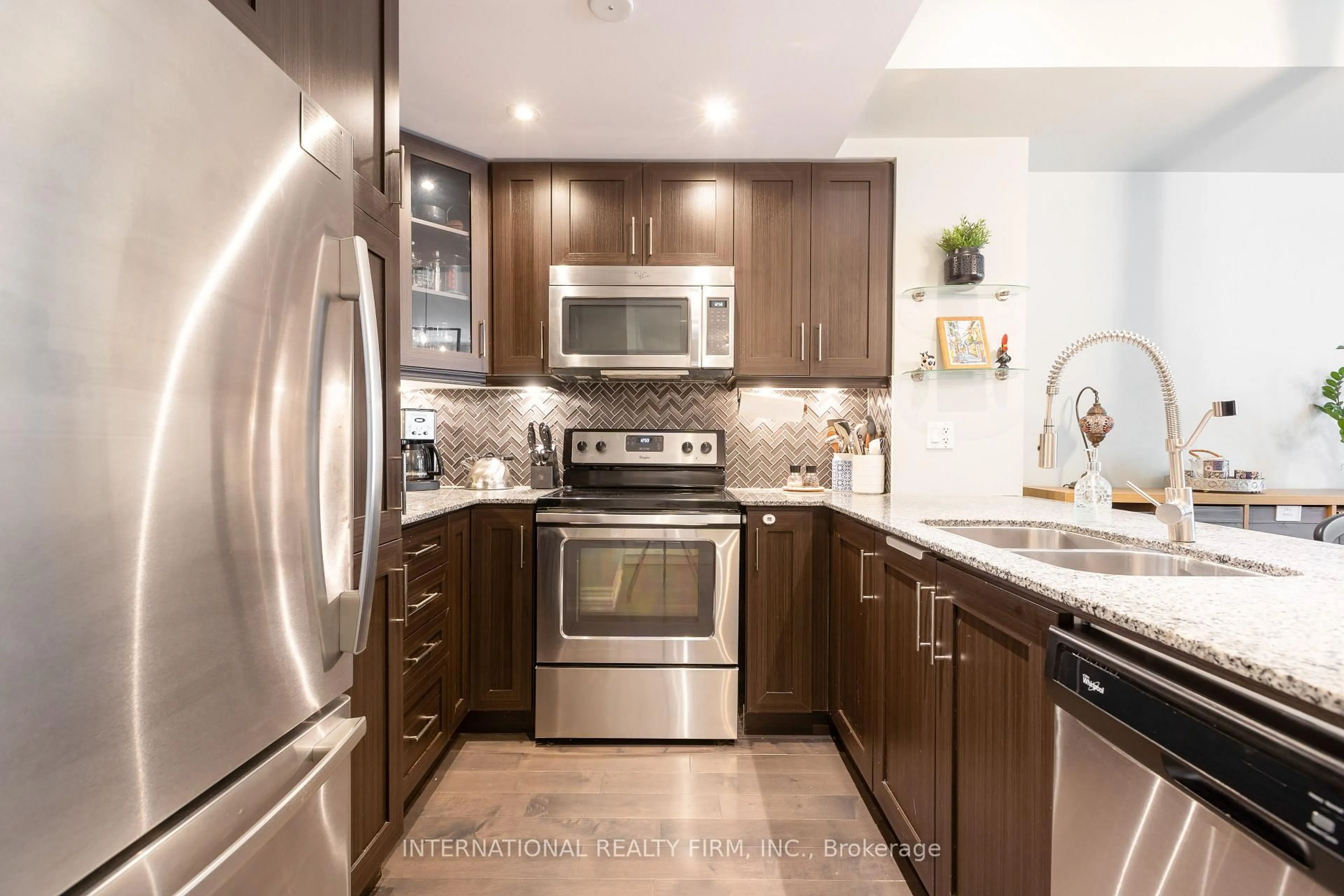 Unknown for 30 Carnation Ave #99, Toronto Ontario M8V 0B8