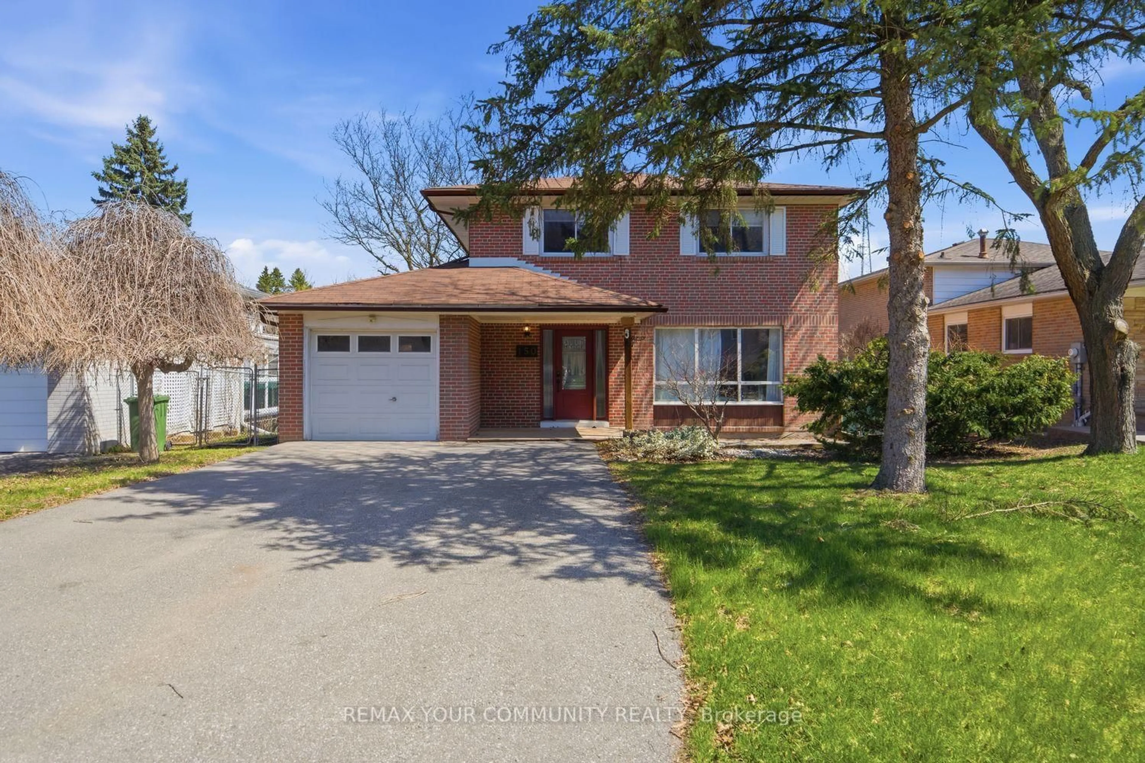 Home with brick exterior material, street for 150 connaught Cres, Caledon Ontario L7E 2S4