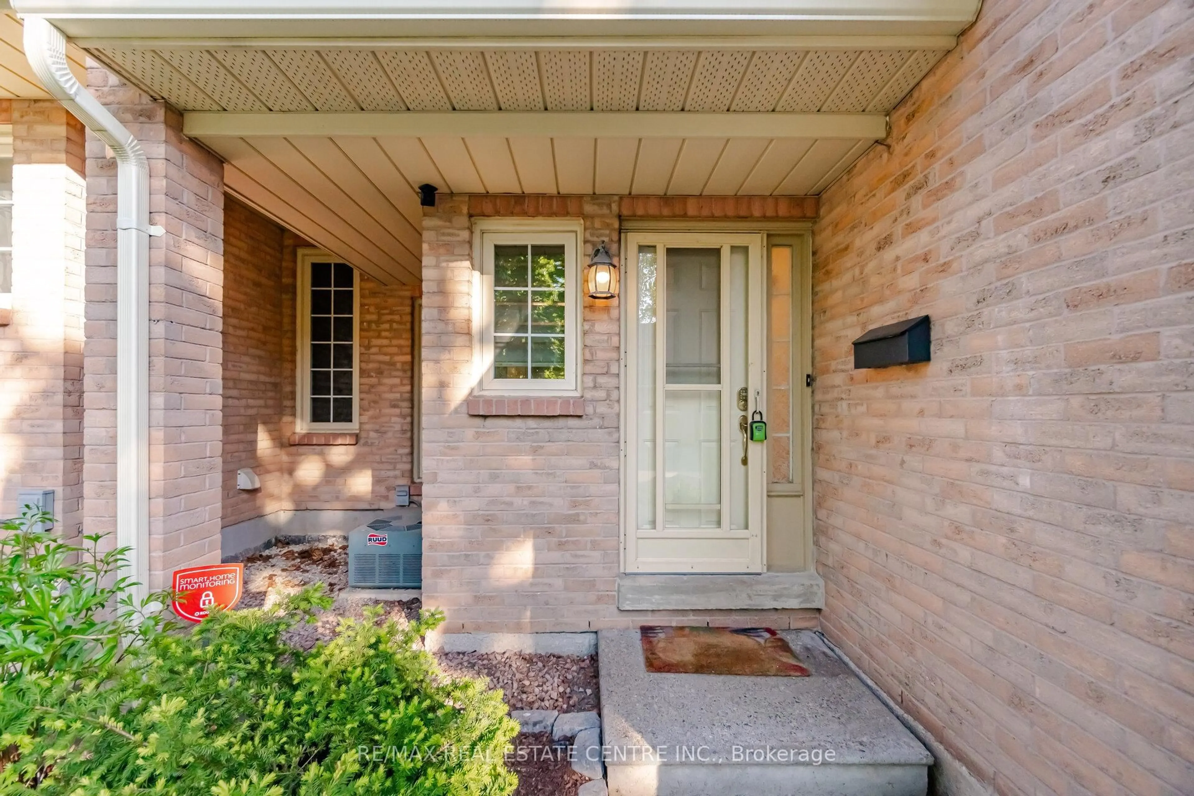 Home with brick exterior material, street for 35 Ceremonial Dr #37, Mississauga Ontario L5R 3G6