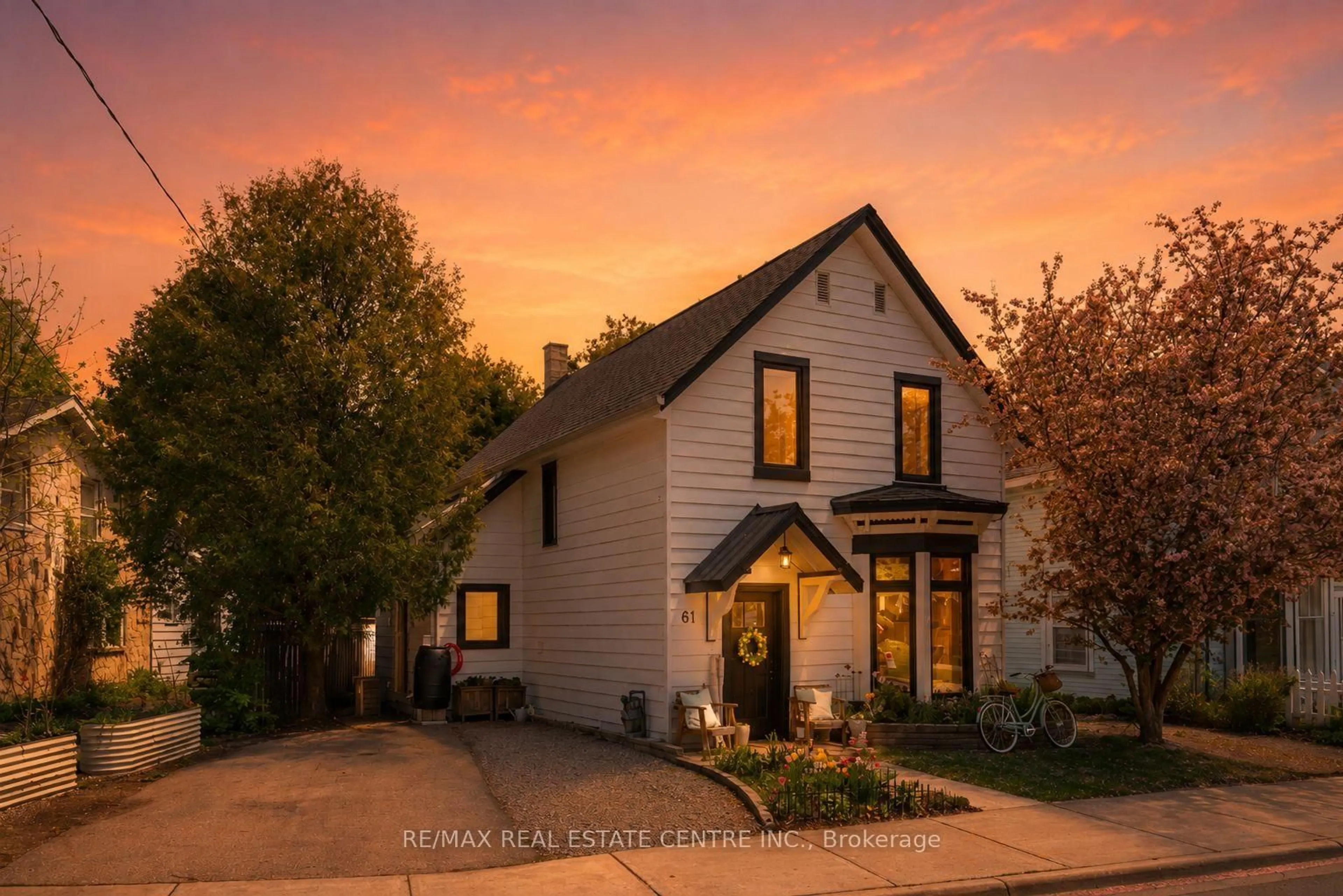 Home with brick exterior material, street for 61 Mill St, Orangeville Ontario L9W 2M6