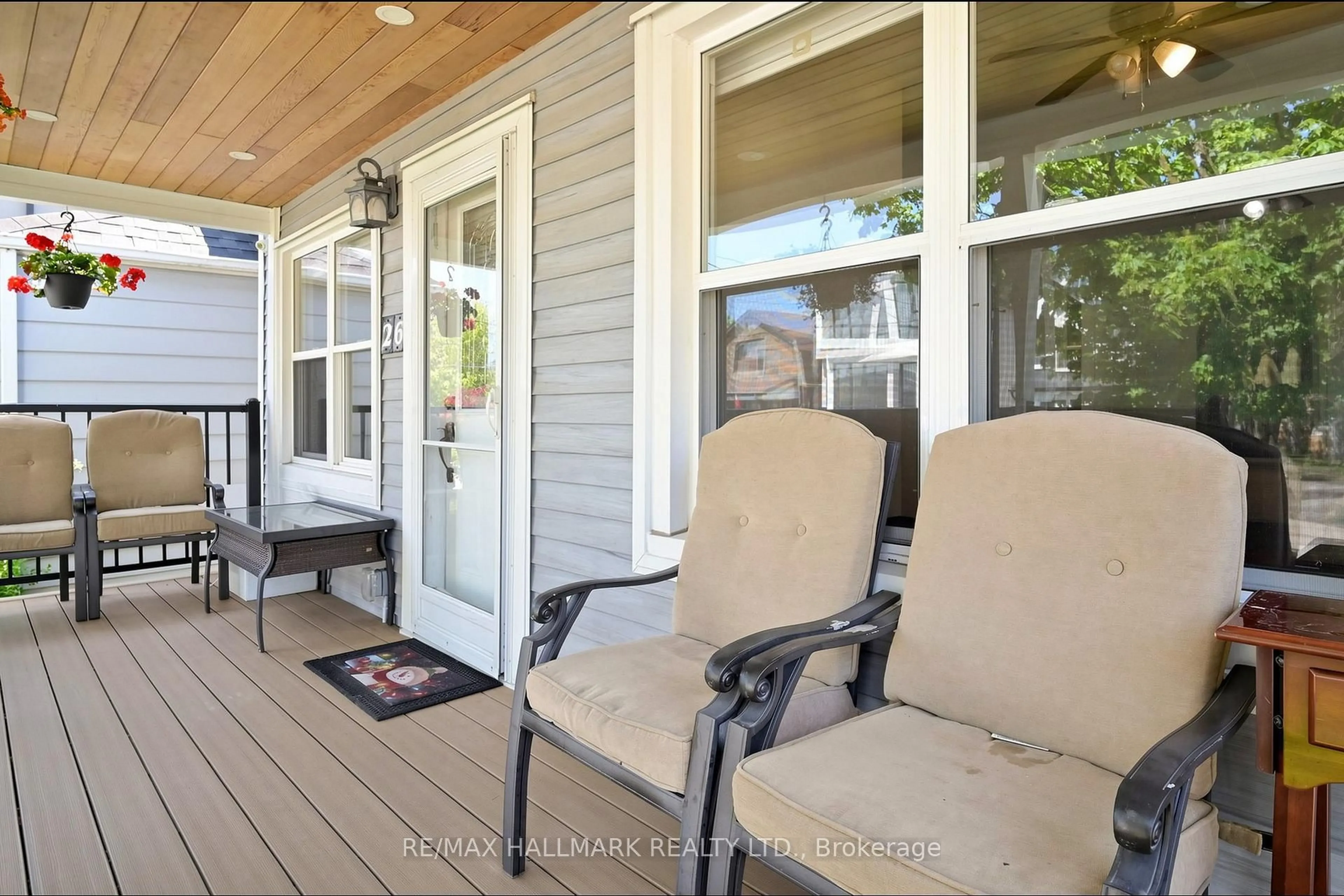 Patio, street for 26 Sixteenth St, Toronto Ontario M8V 3J8