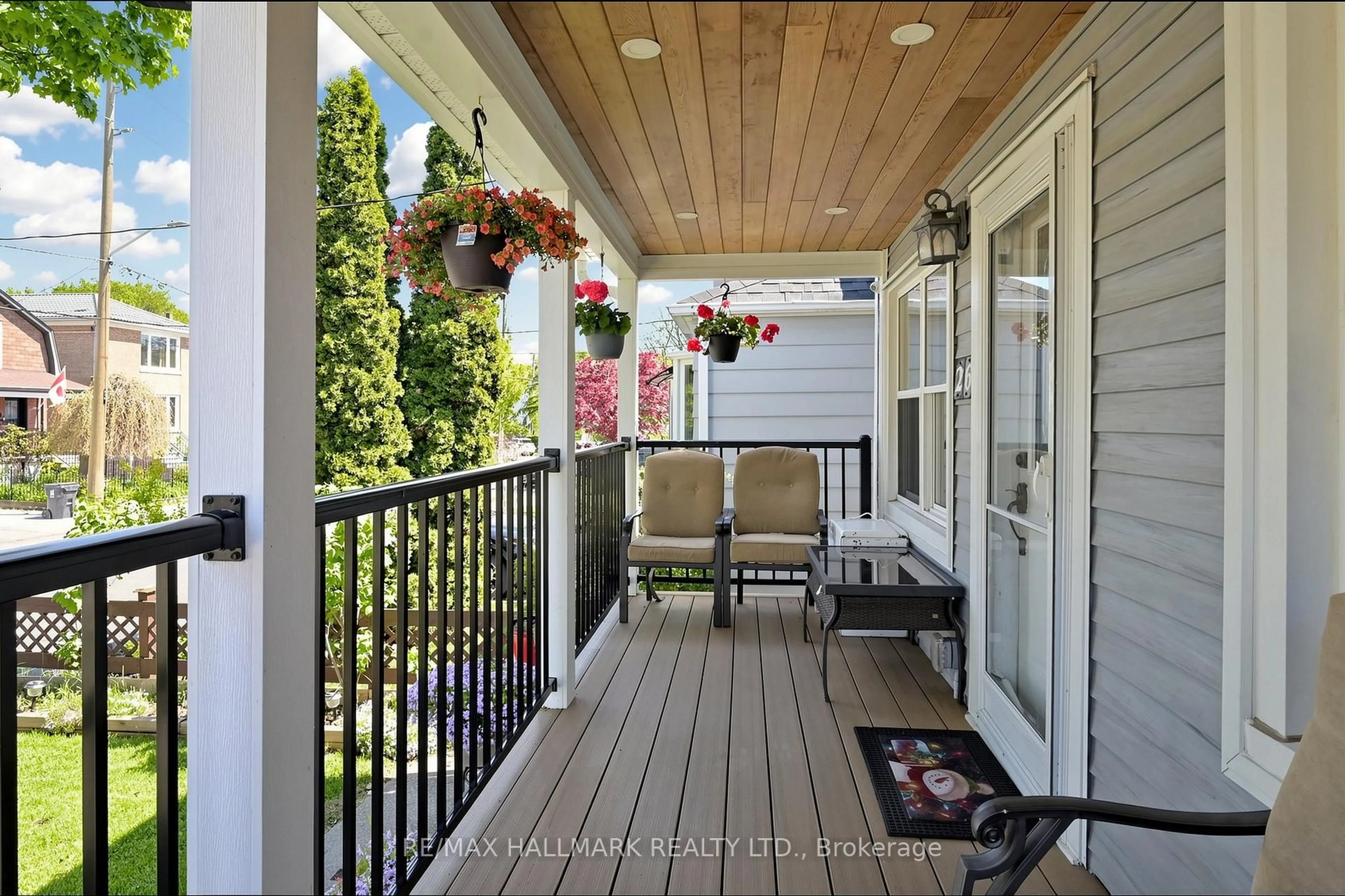 Patio, street for 26 Sixteenth St, Toronto Ontario M8V 3J8