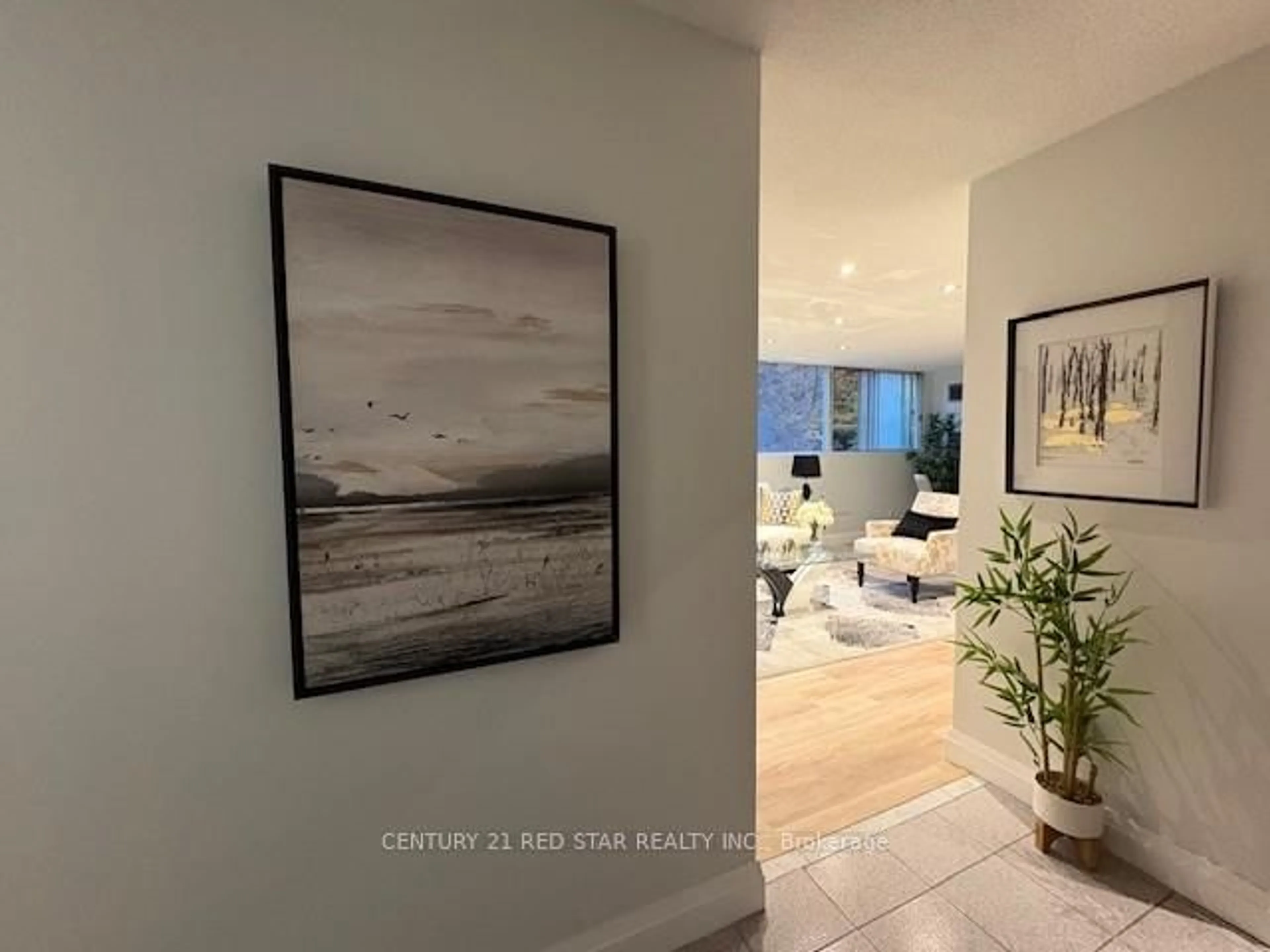 A pic of a room for 3695 Kaneff Cres #107, Mississauga Ontario L5A 4B6