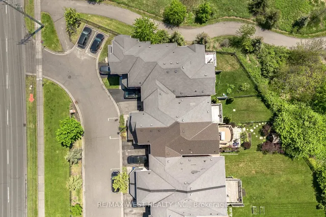 9704 Mclaughlin Rd #3, Brampton 4