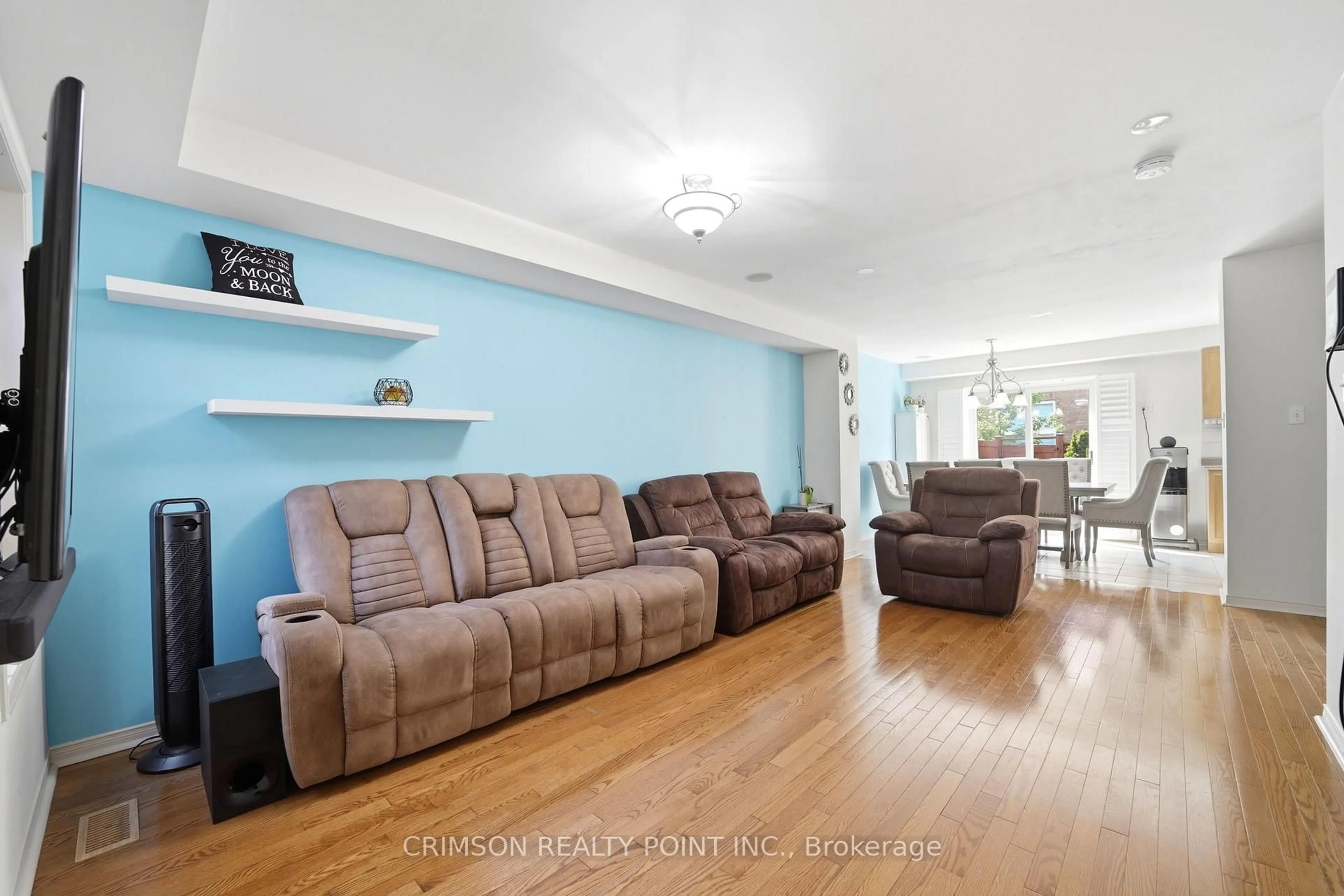 Living room with furniture, unknown for 42 Dawson Cres, Milton Ontario L9T 5H9