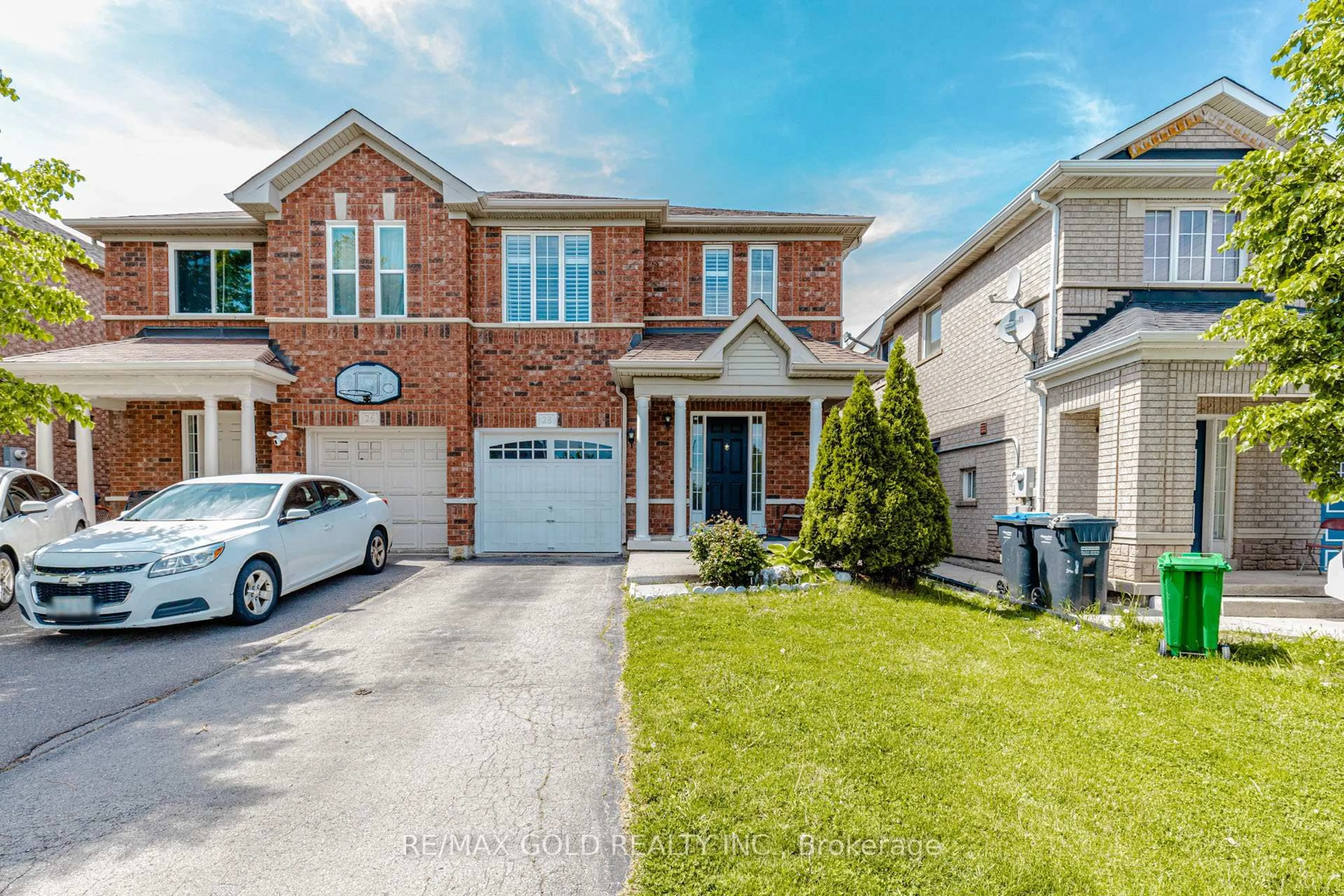 Home with brick exterior material, street for 28 Rivermere Crt, Brampton Ontario L7A 1R4