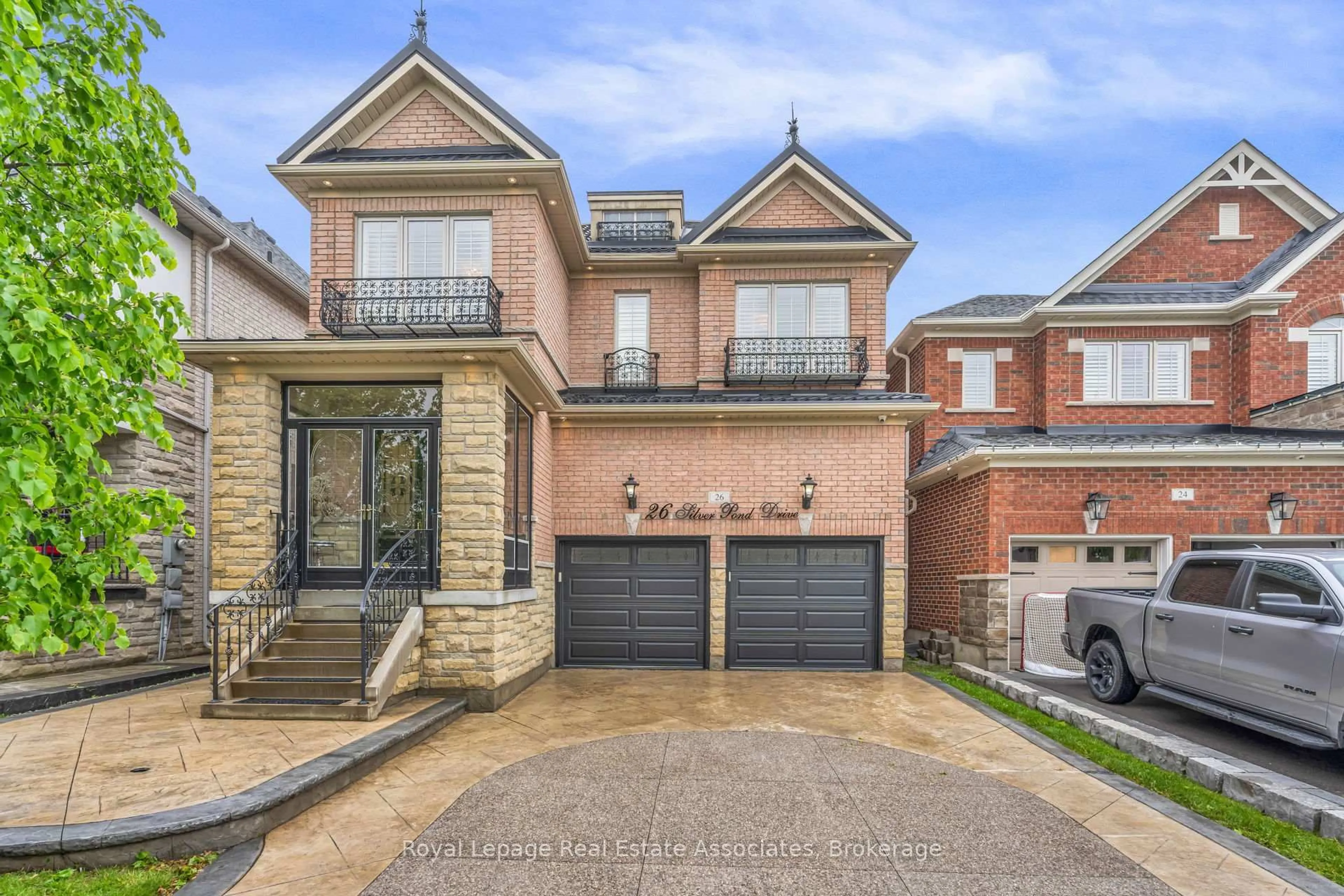 Home with brick exterior material, street for 26 Silver Pond Dr, Halton Hills Ontario L7G 0G6