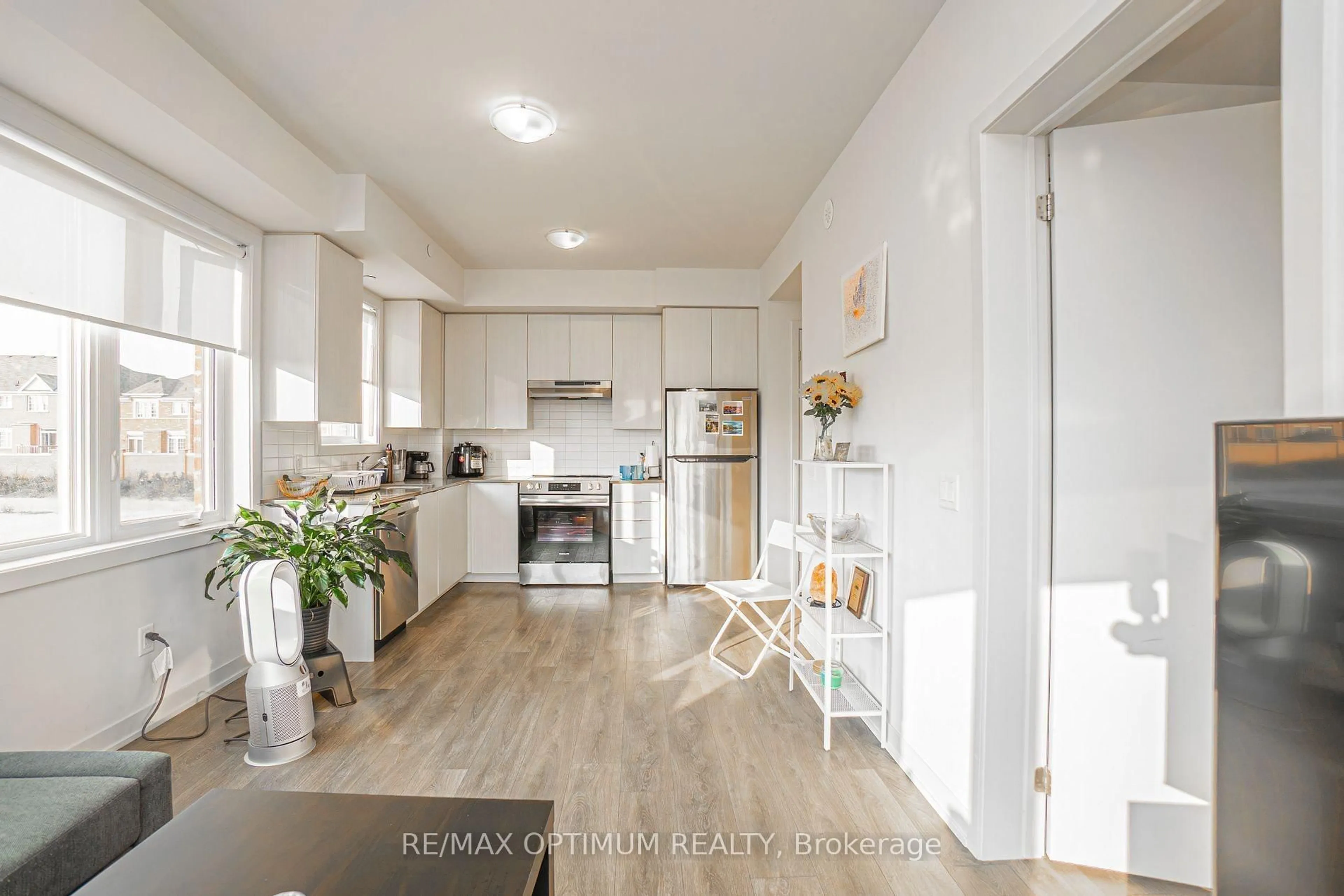 Unknown for 62 Sky Harbour Dr #213, Brampton Ontario L6Y 6J2
