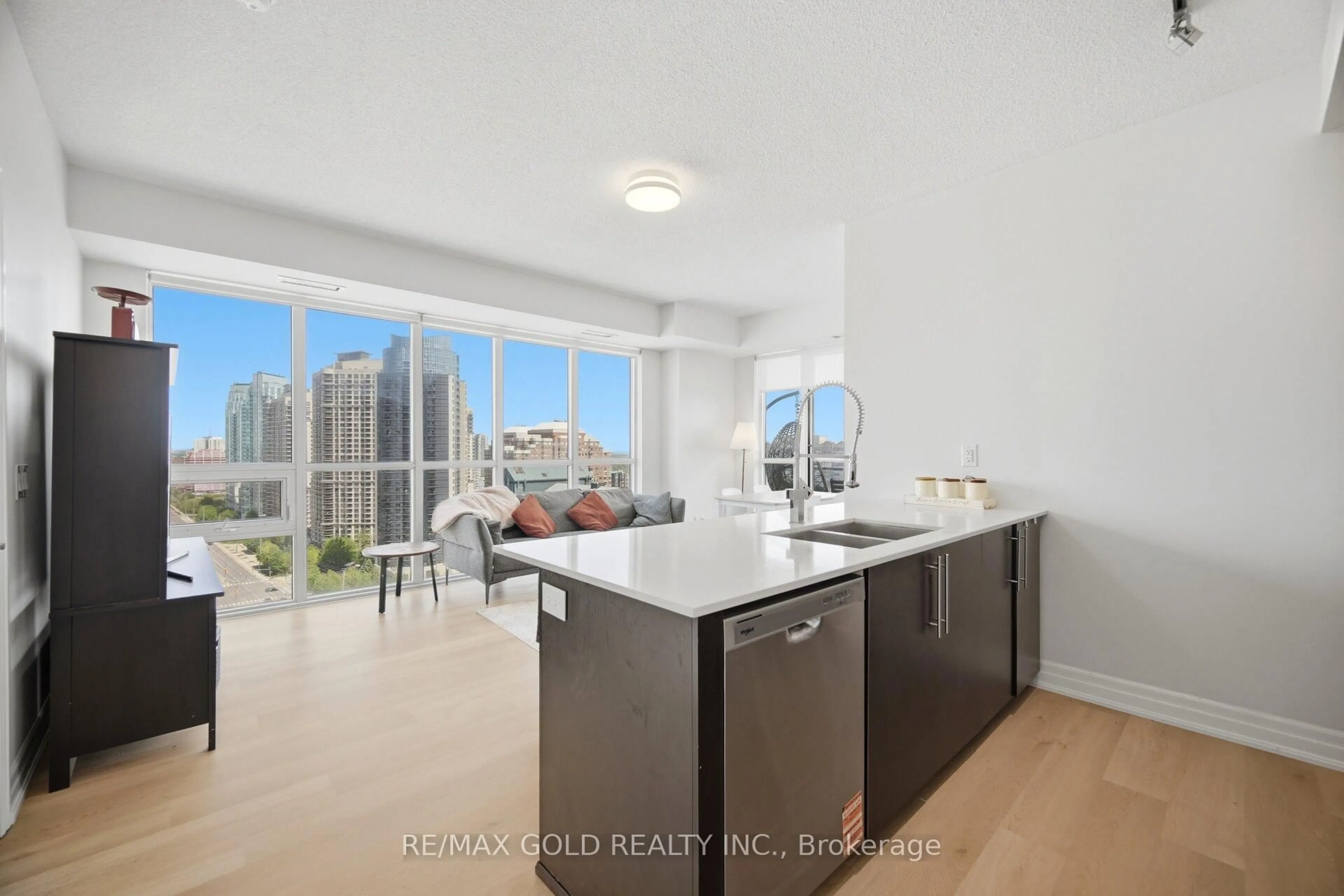Open concept kitchen, unknown for 4011 Brickstone Mews #1807, Mississauga Ontario L5B 0J7